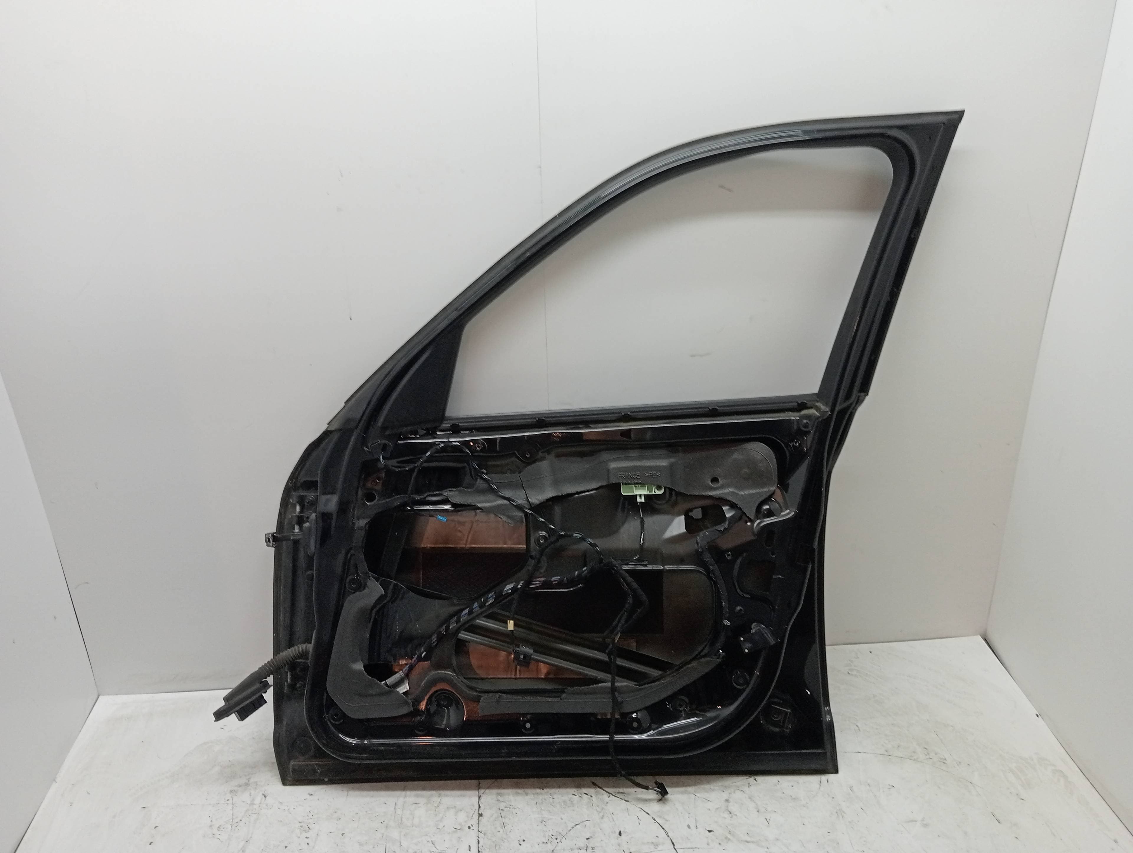 Puerta delantera derecha BMW X3 (E83) 2