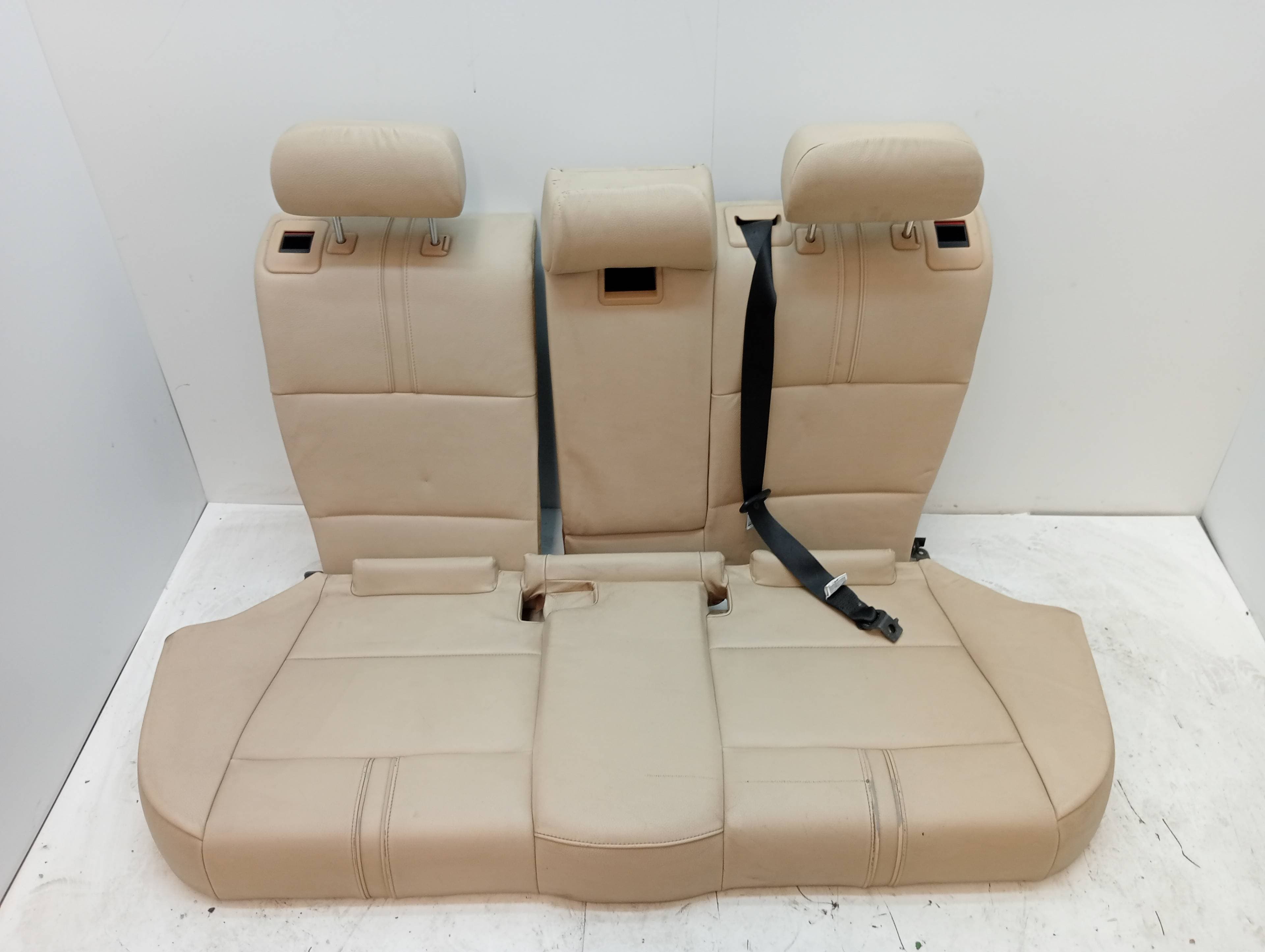 Cerradura asientos traseros BMW X3 (E83)
