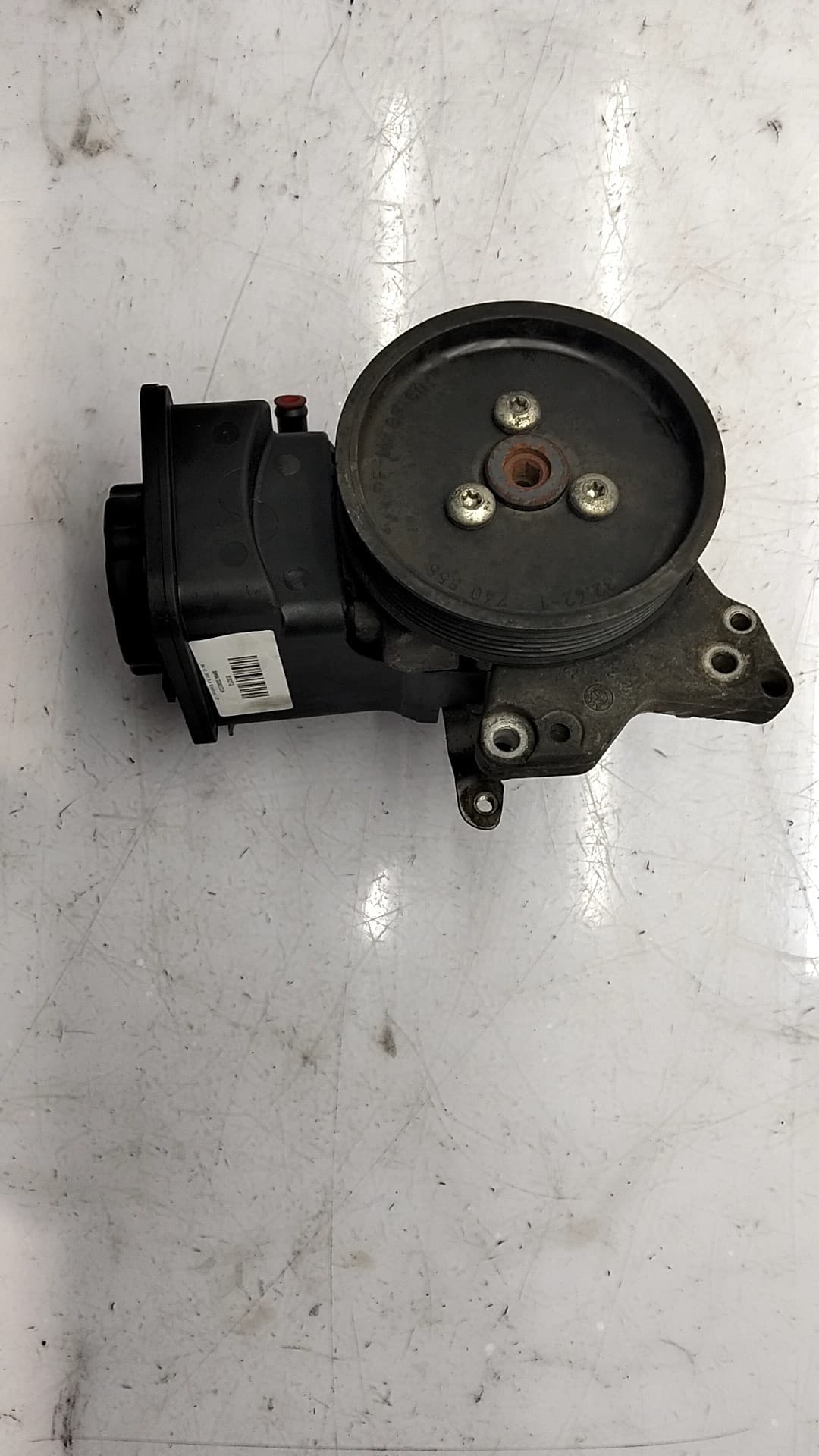 Bomba direccion BMW X3 (E83)