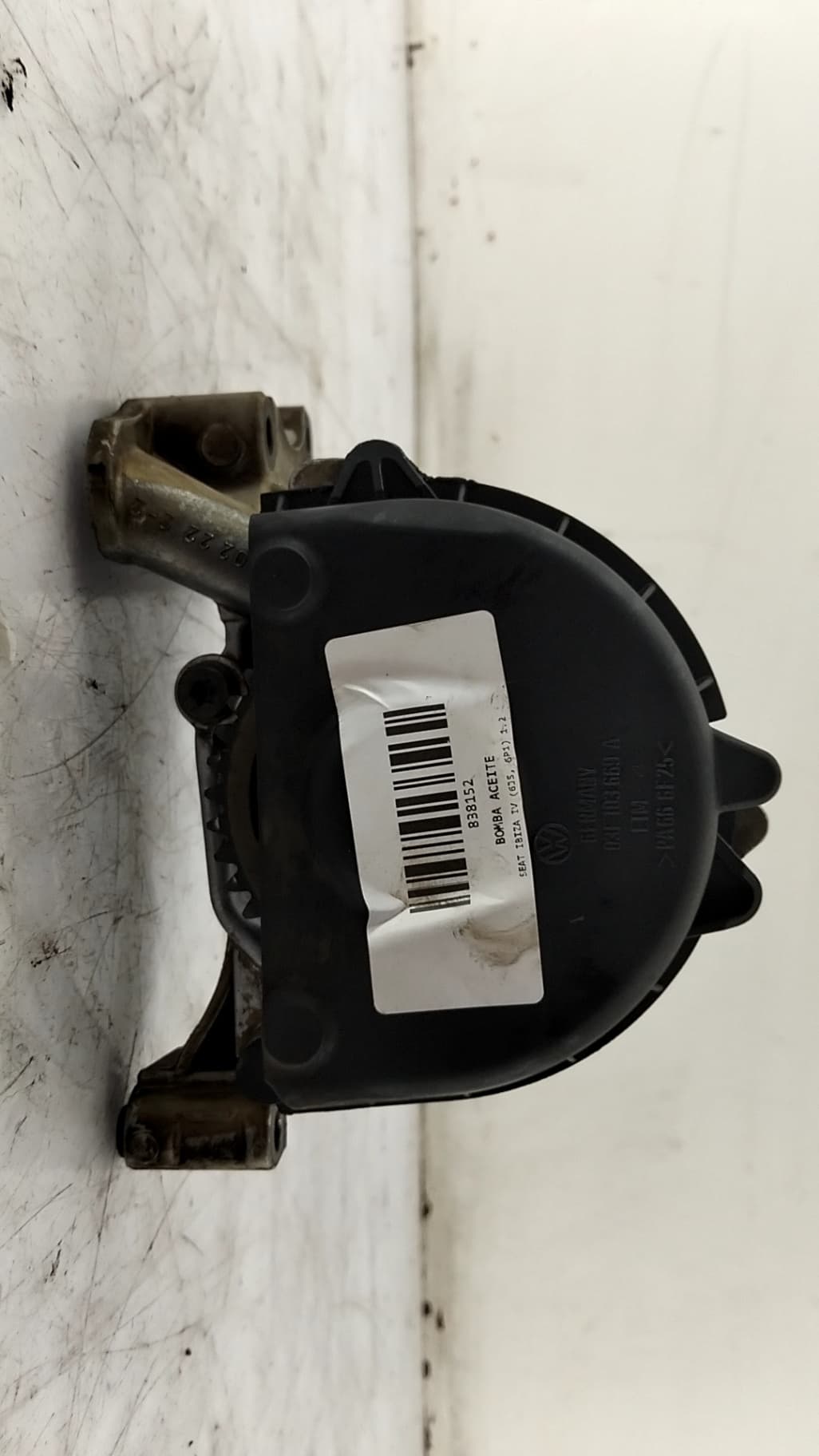 Bomba aceite SEAT IBIZA IV (6J5, 6P1) 5
