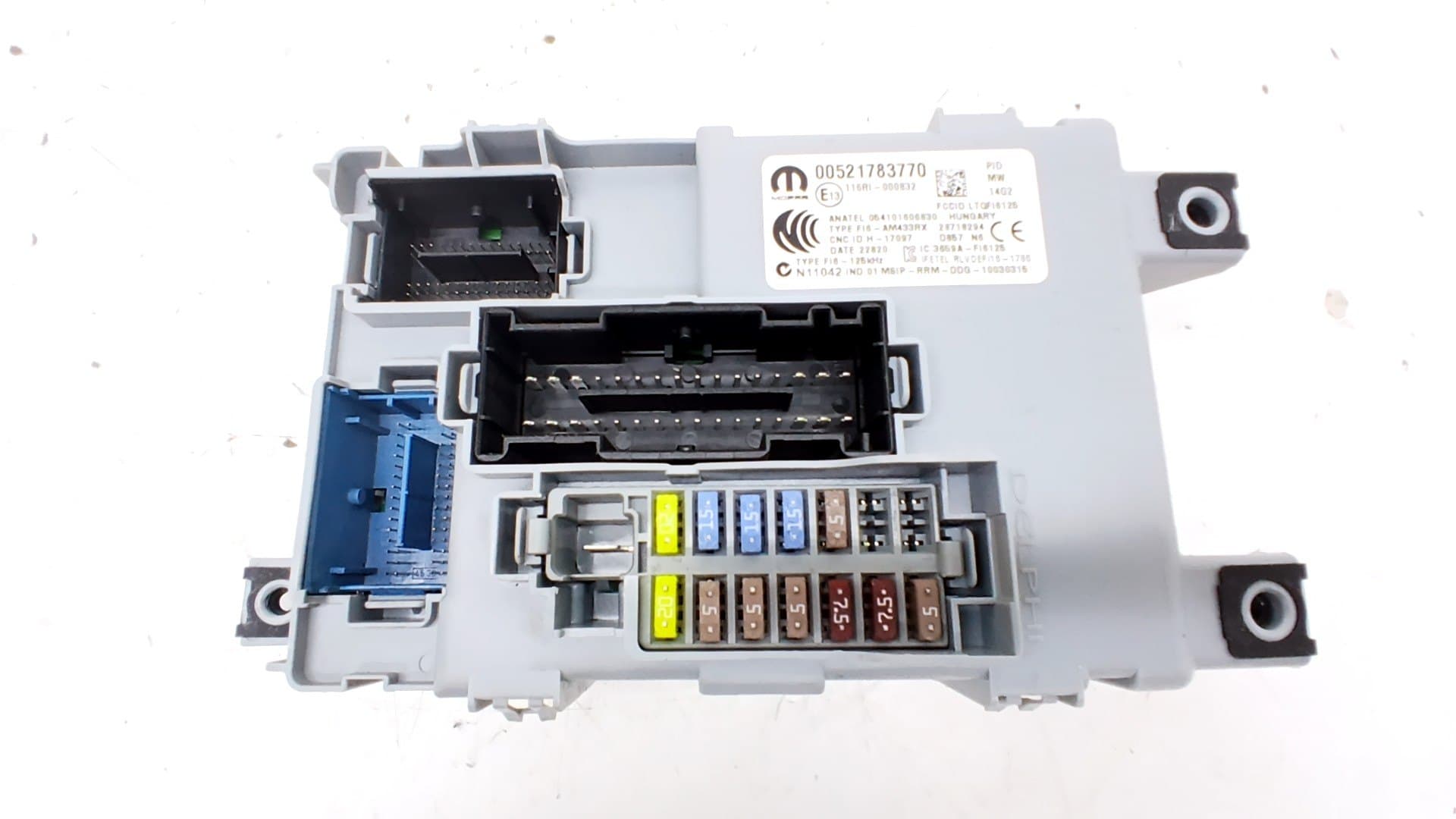 Caja fusibles FIAT 500 CABRIO (150)