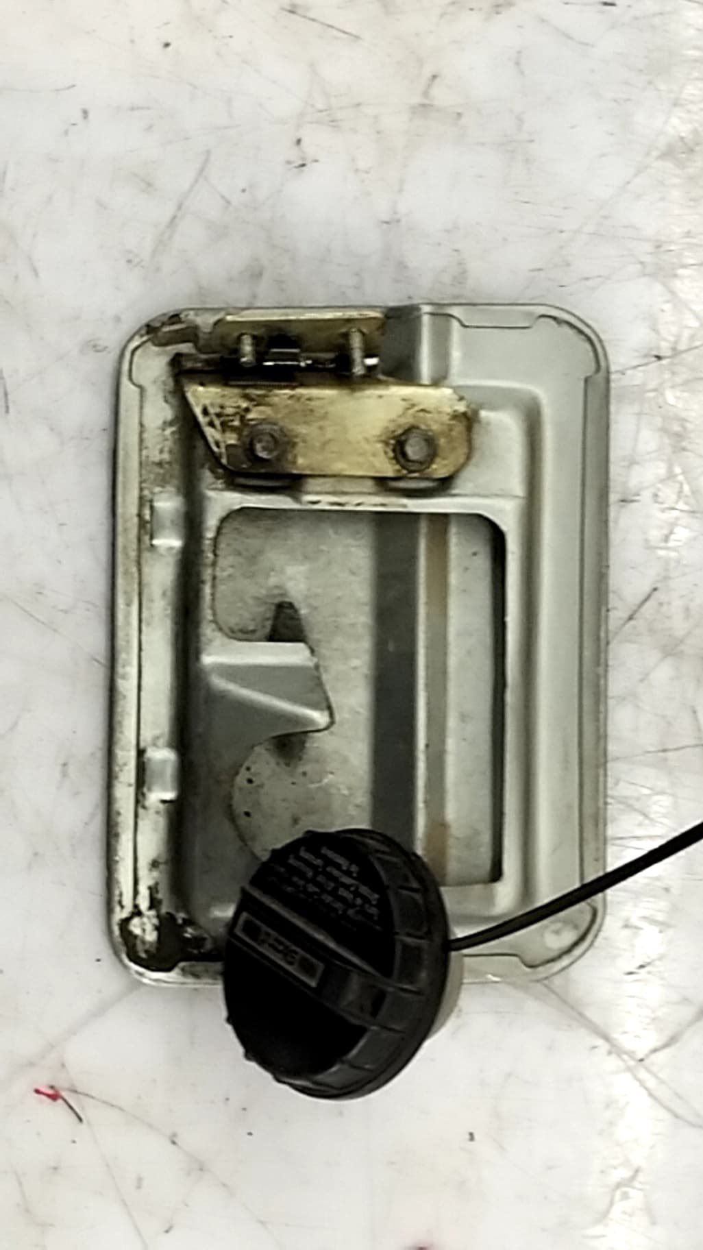 Tapa exterior combustible LAND ROVER RANGE ROVER (LP) 2