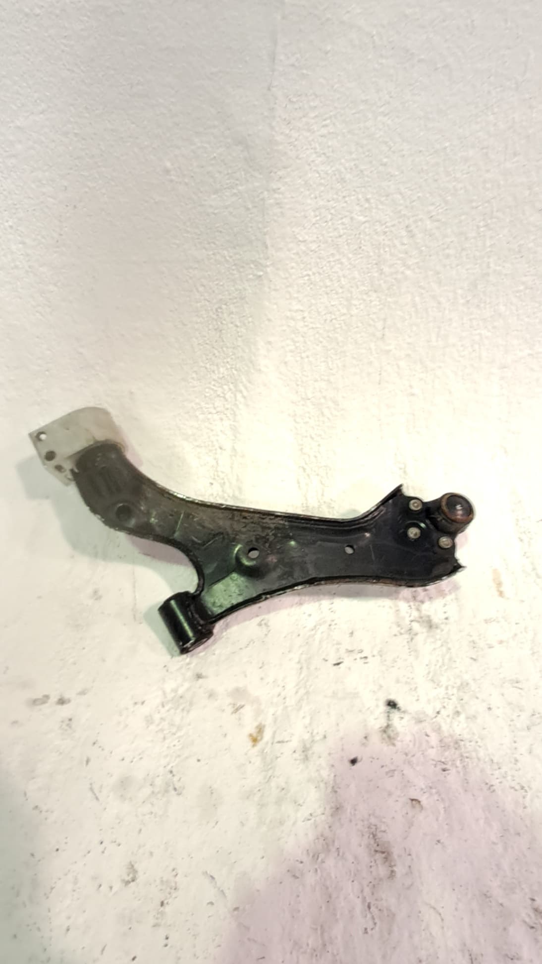 Brazo suspension inferior delantero derecho CHEVROLET CAPTIVA 2