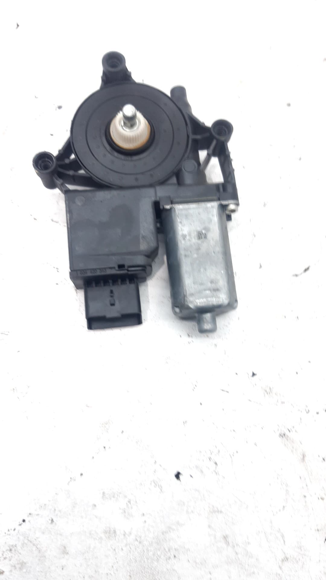 Motor elevalunas delantero izquierdo OPEL VIVARO FURGÓN 3