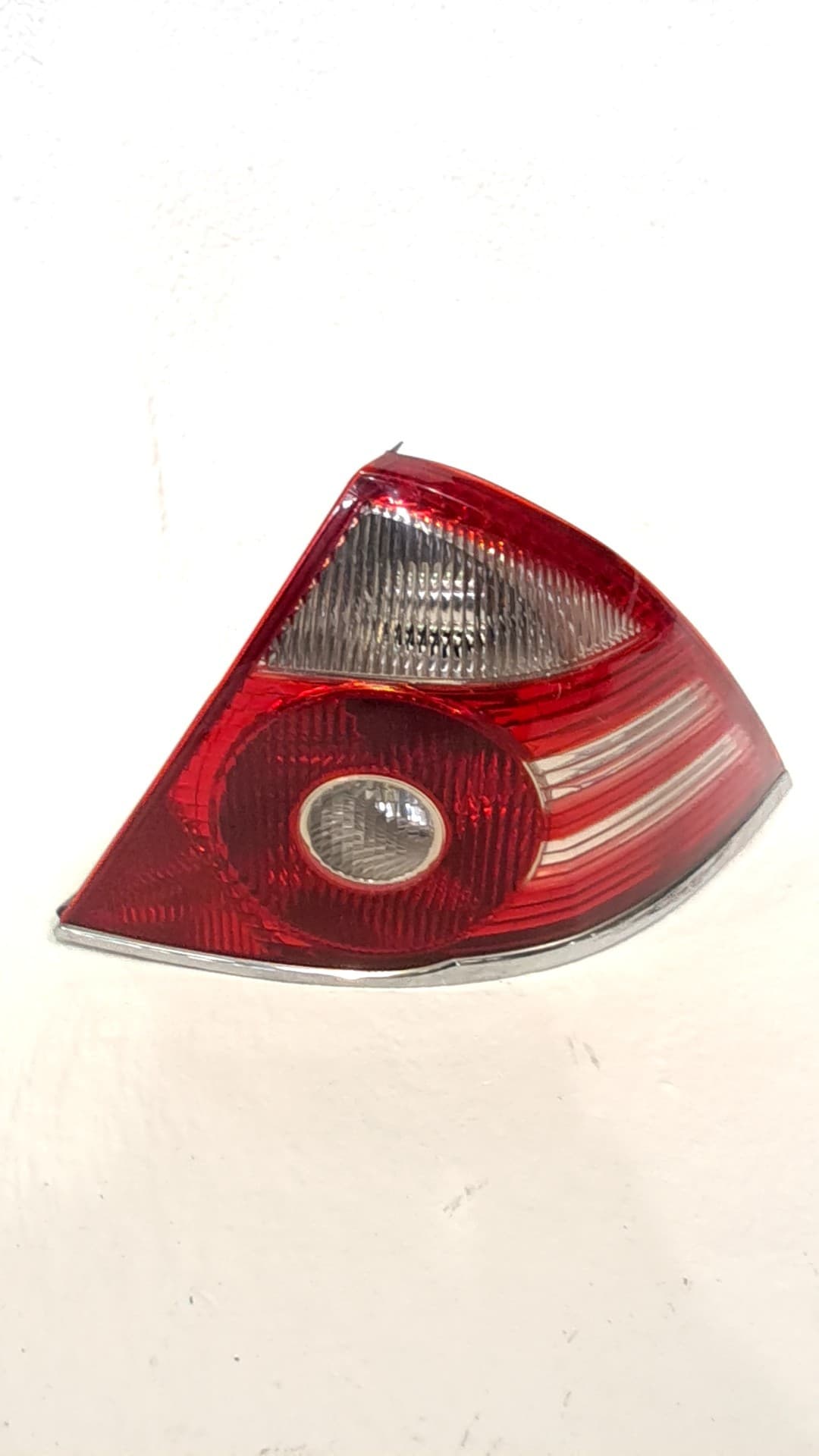 Piloto trasero derecho FORD MONDEO III (B5Y)