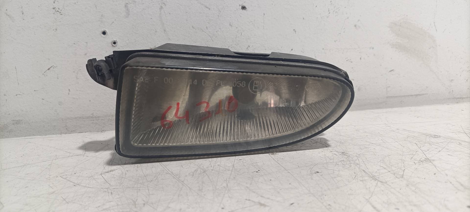 Faro antiniebla izquierdo CHRYSLER PT CRUISER (PT)