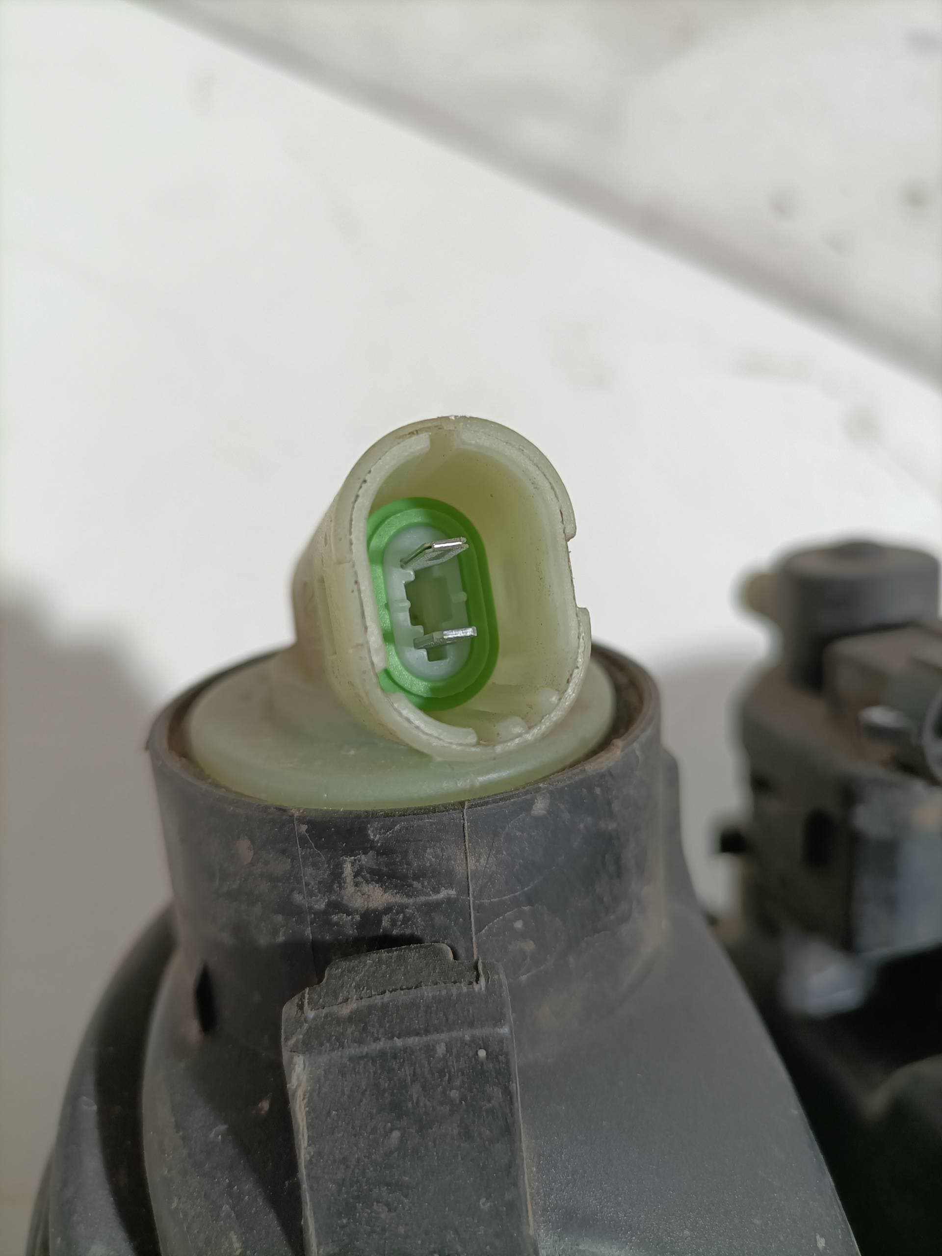Faro izquierdo RENAULT LAGUNA (B56) 5