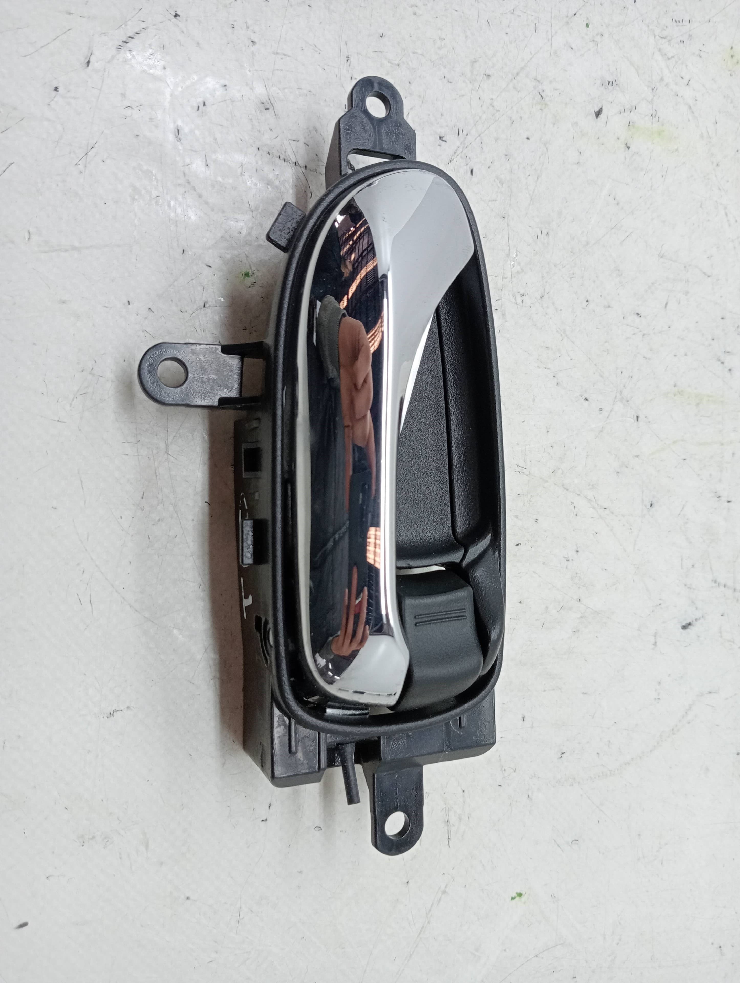 Maneta interior trasera derecha NISSAN LEAF