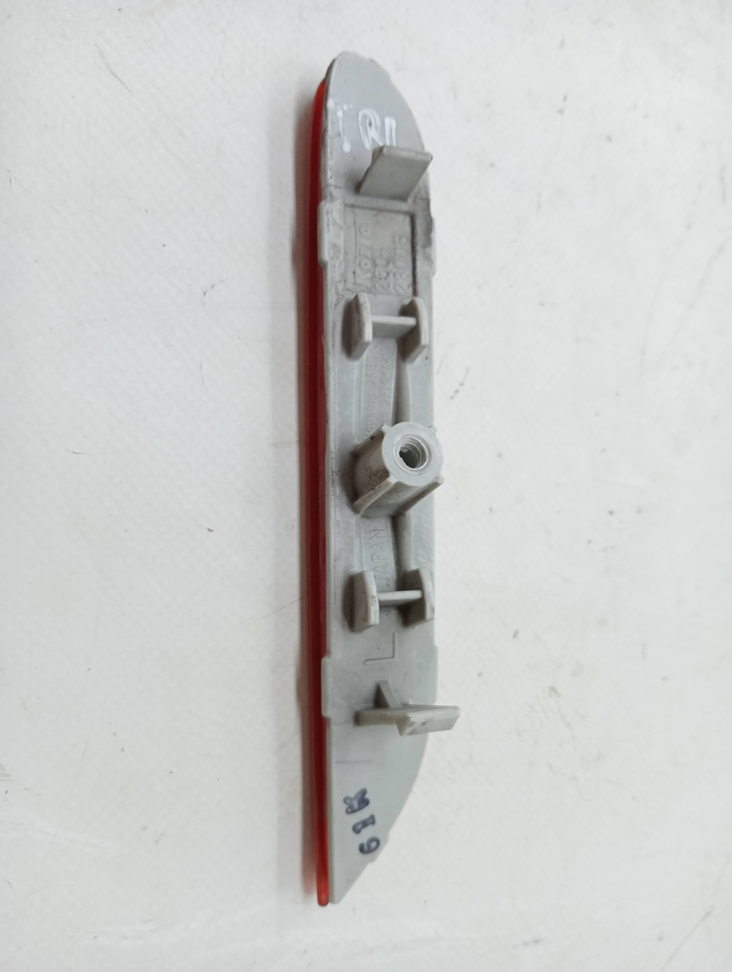 Plastico NISSAN LEAF