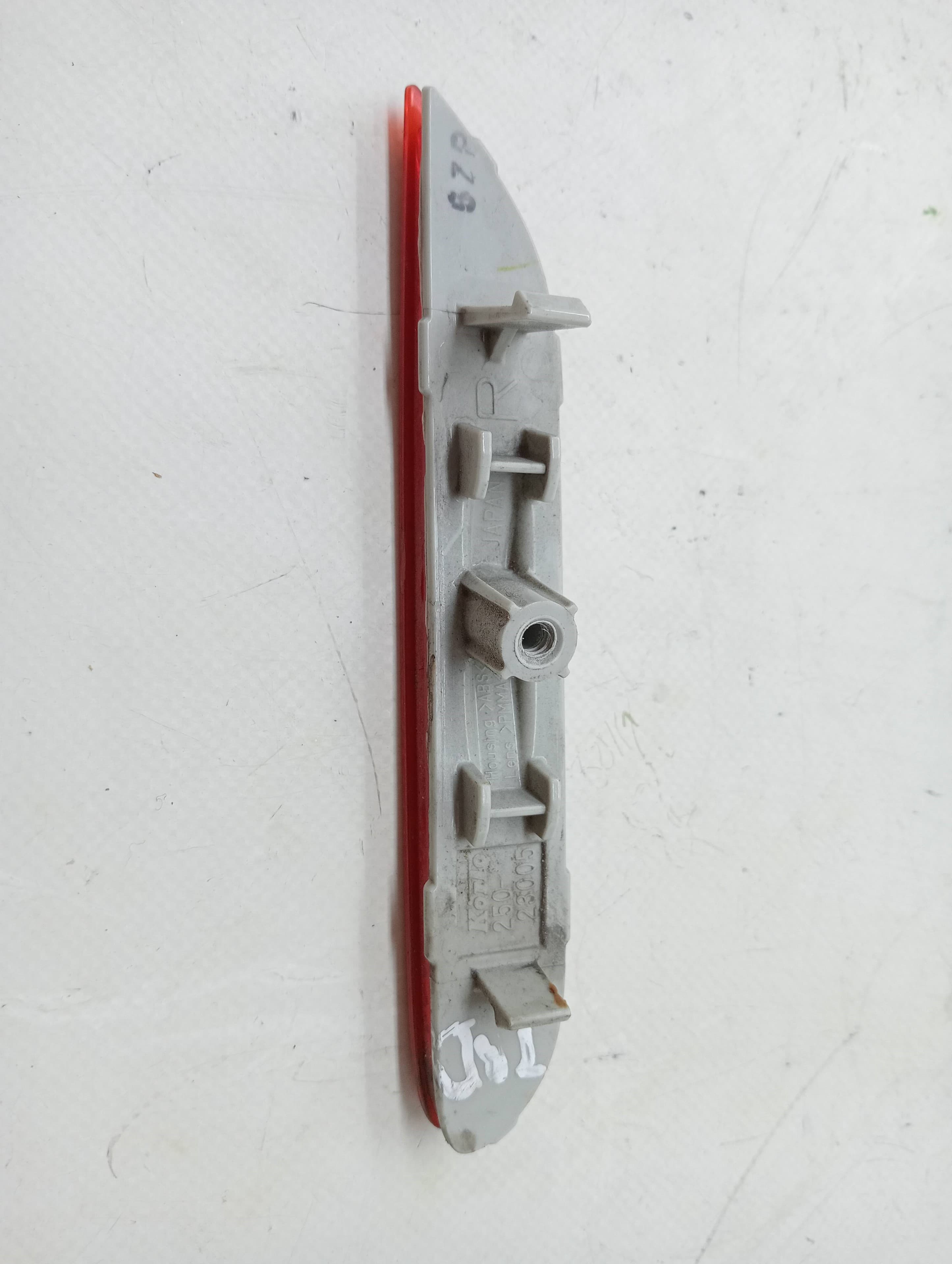 Plastico NISSAN LEAF