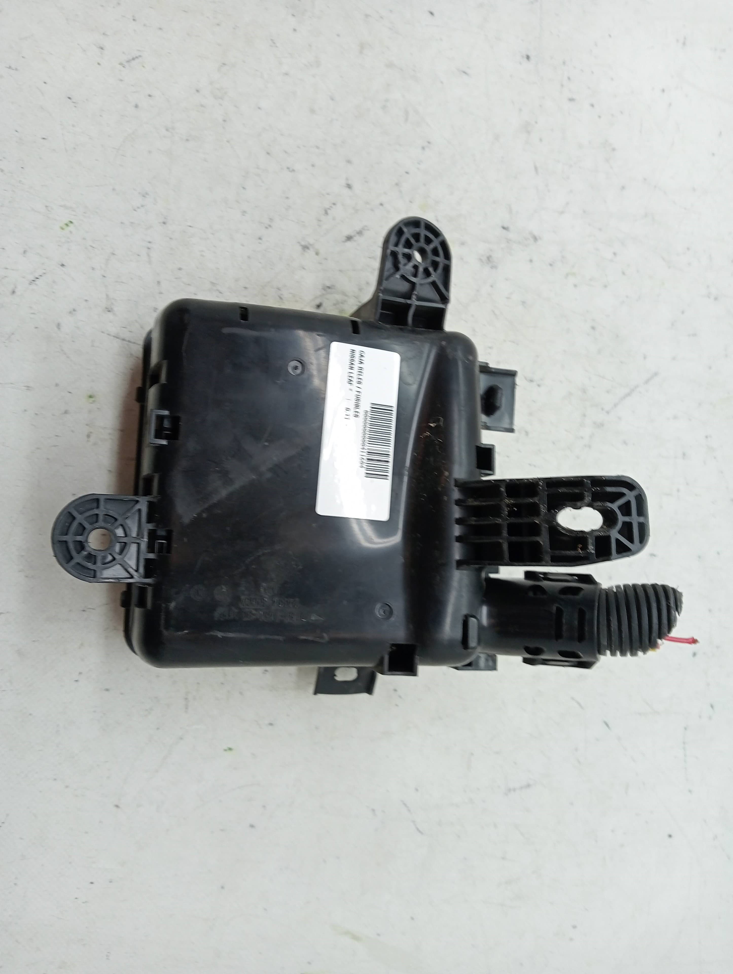 Caja reles / fusibles NISSAN LEAF 3