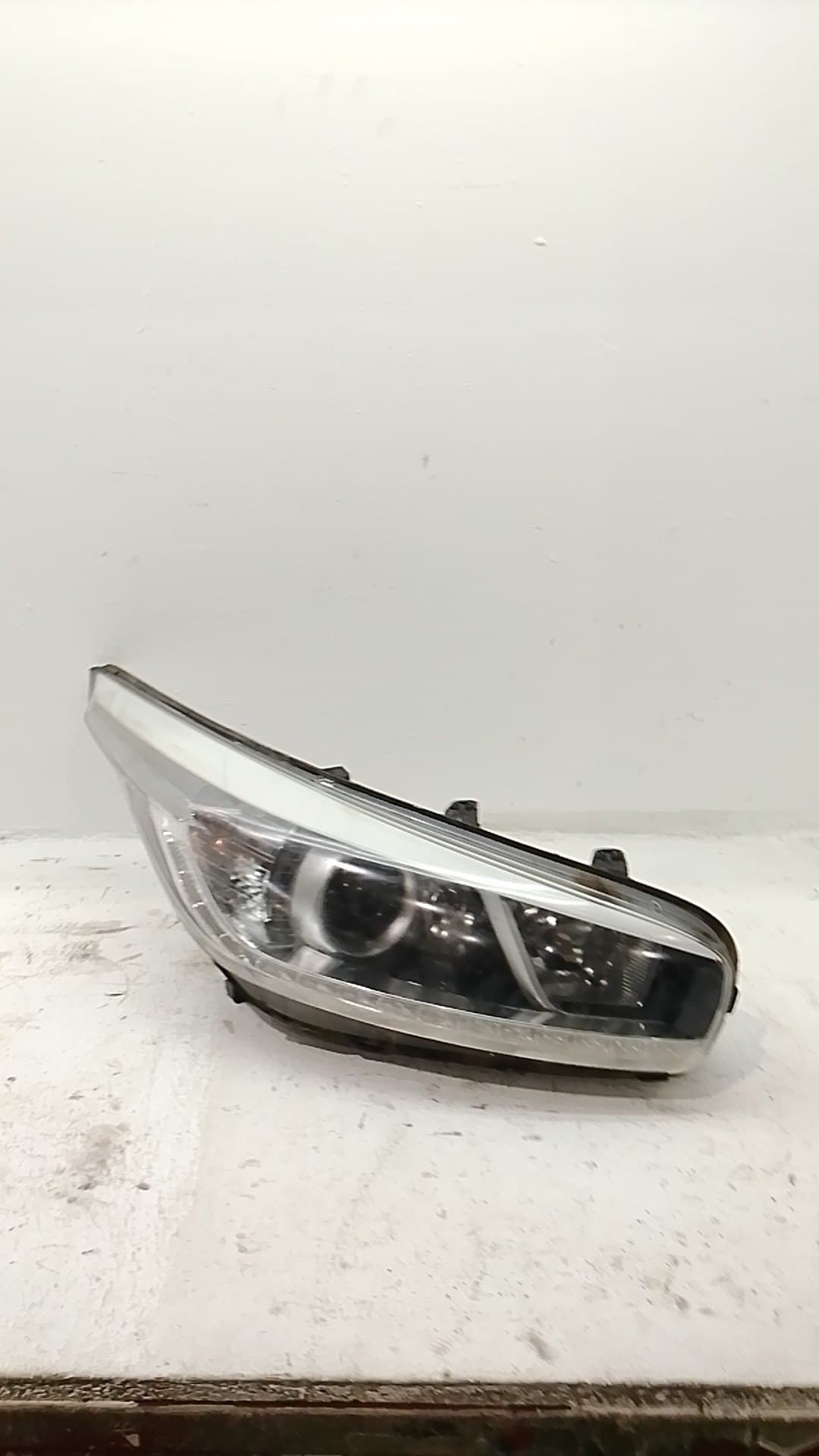 Faro derecho KIA PRO CEED