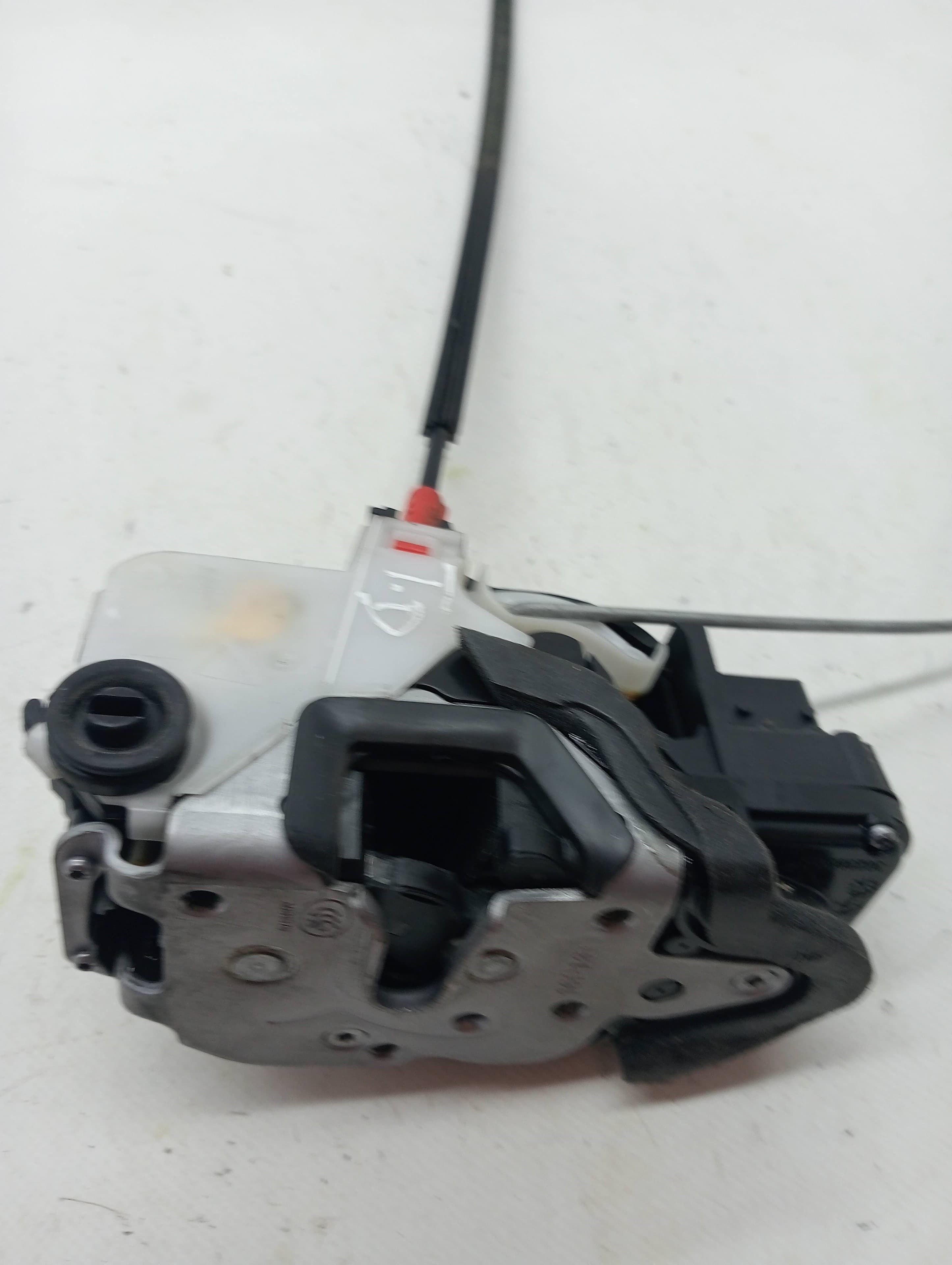 Cerradura puerta trasera derecha OPEL ZAFIRA TOURER 2