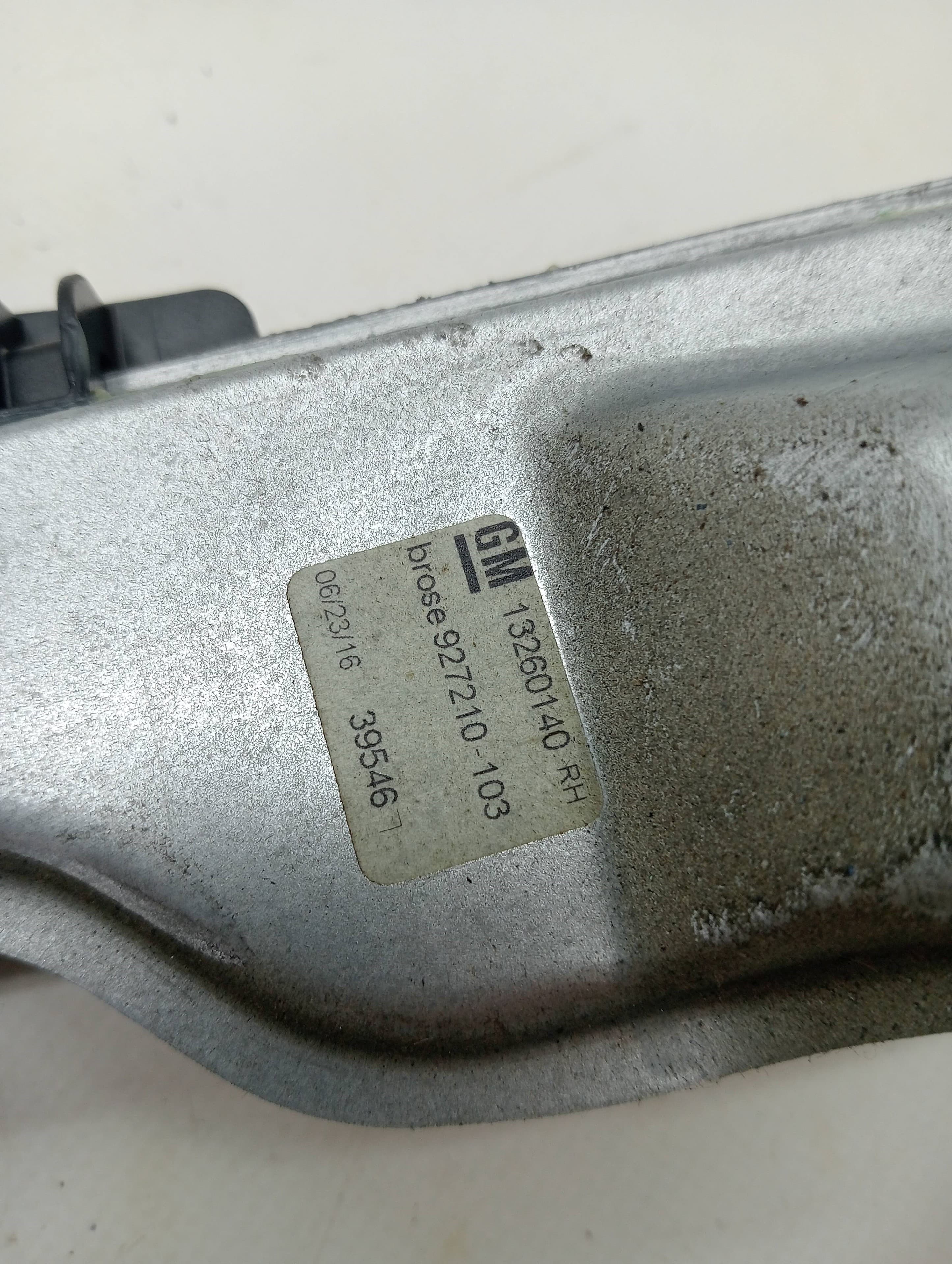Elevalunas trasero derecho OPEL ZAFIRA TOURER 3