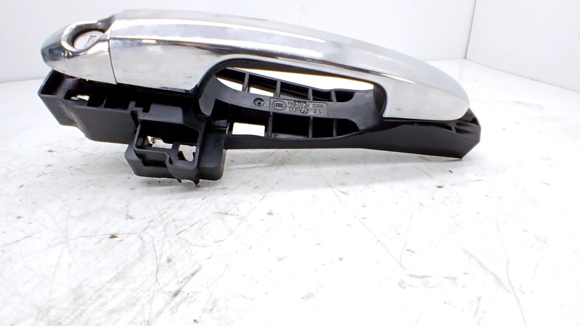 Maneta exterior delantera izquierda FIAT 500 L (330)