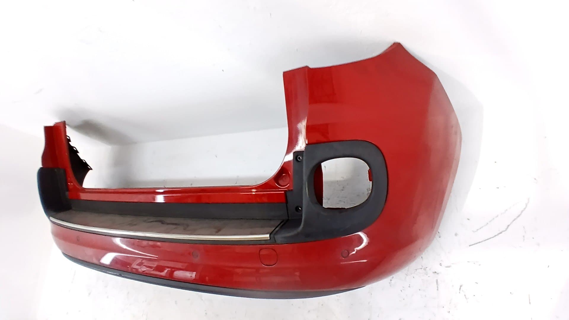 Paragolpes trasero FIAT 500 L (330) 3