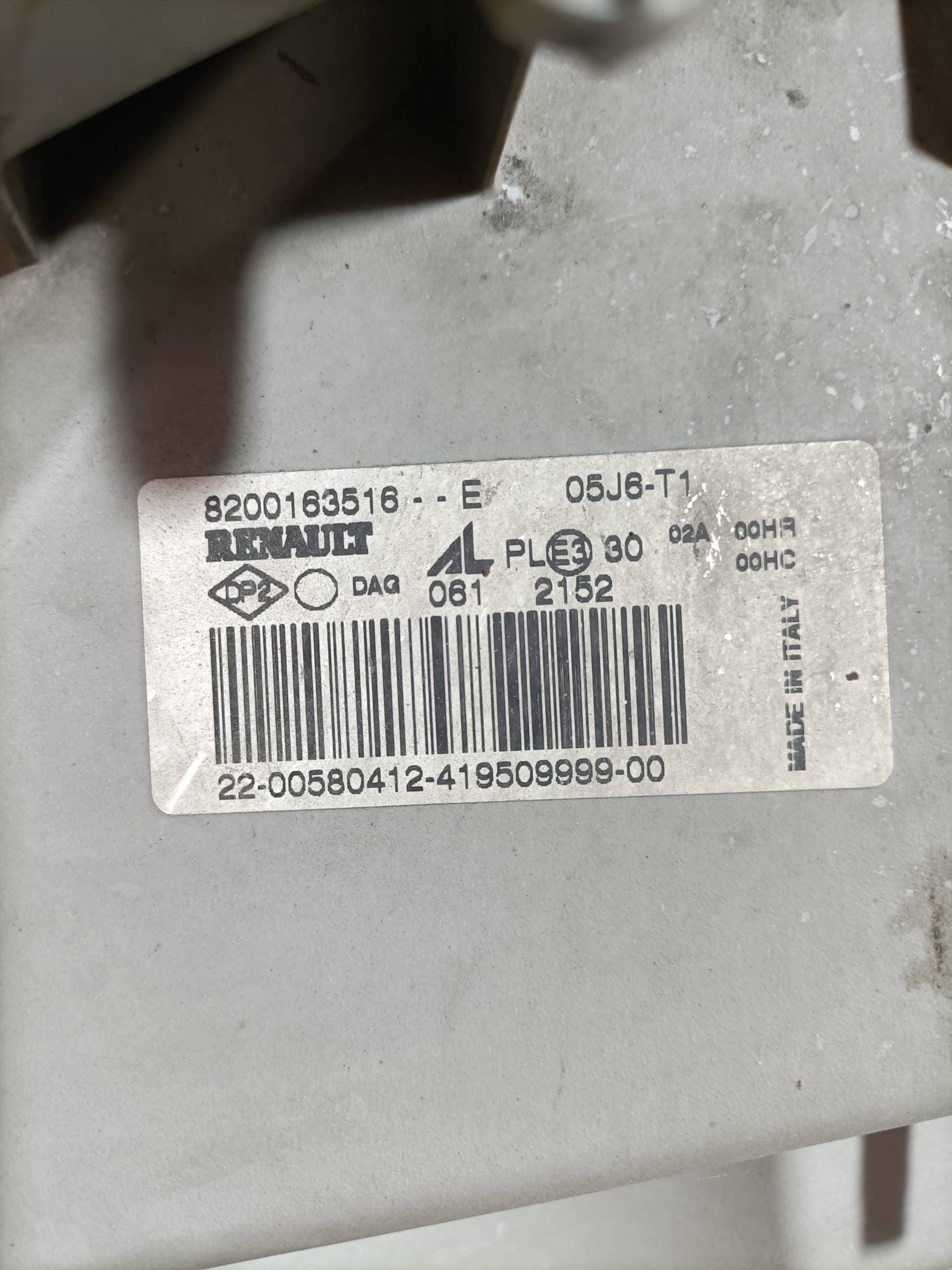 Faro izquierdo RENAULT MASTER II PHASE 2 CAJA CERRADA 2