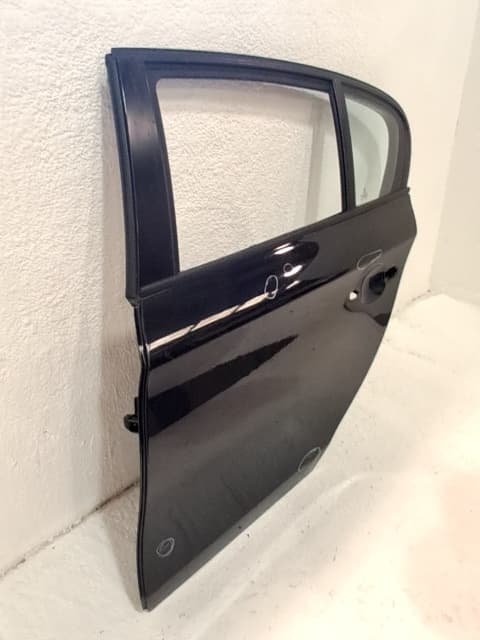 Puerta trasera izquierda BMW SERIE 1 BERLINA (E81/E87)