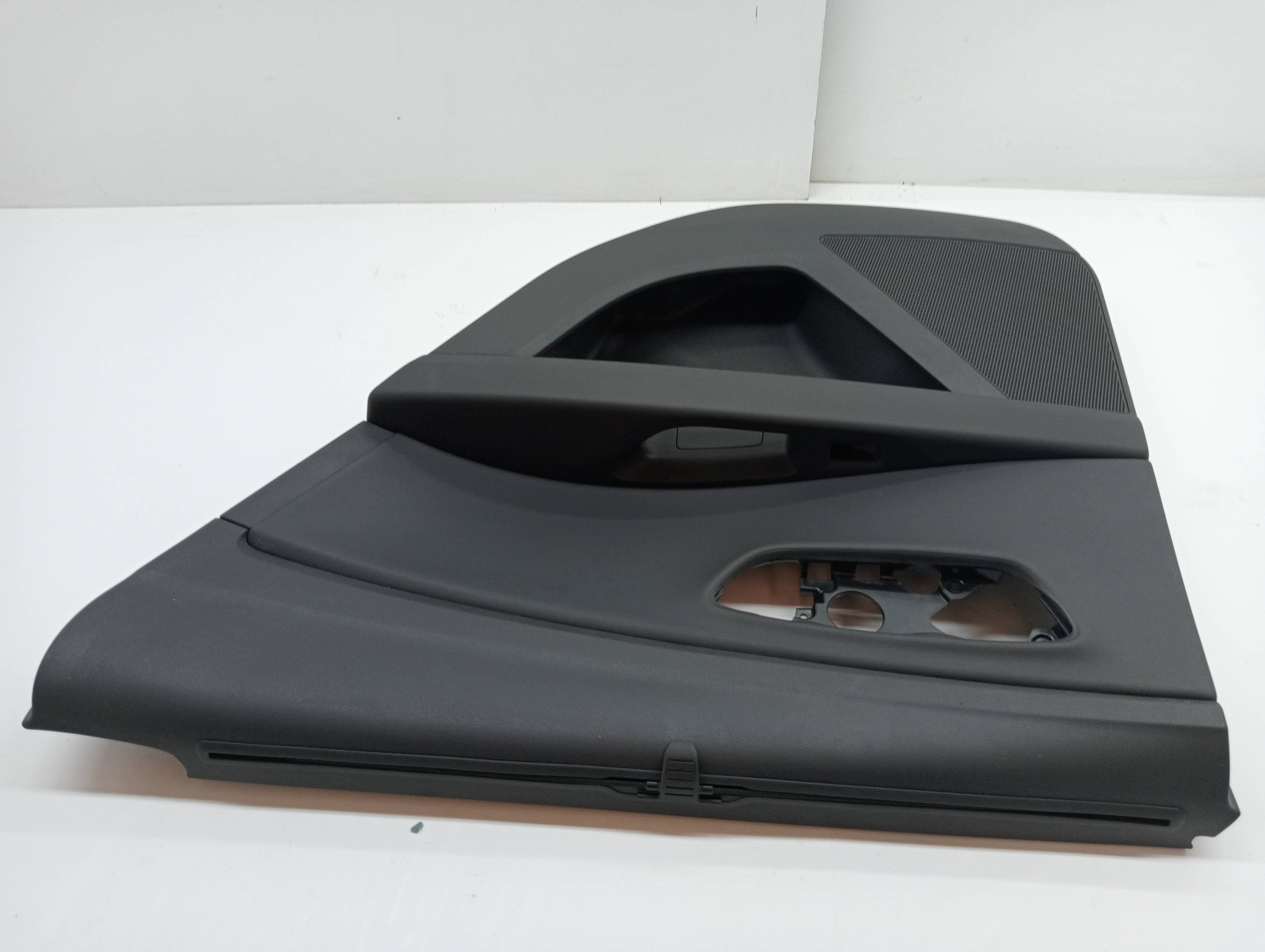 Guarnecido puerta trasera derecha SEAT LEON ST (5F8)
