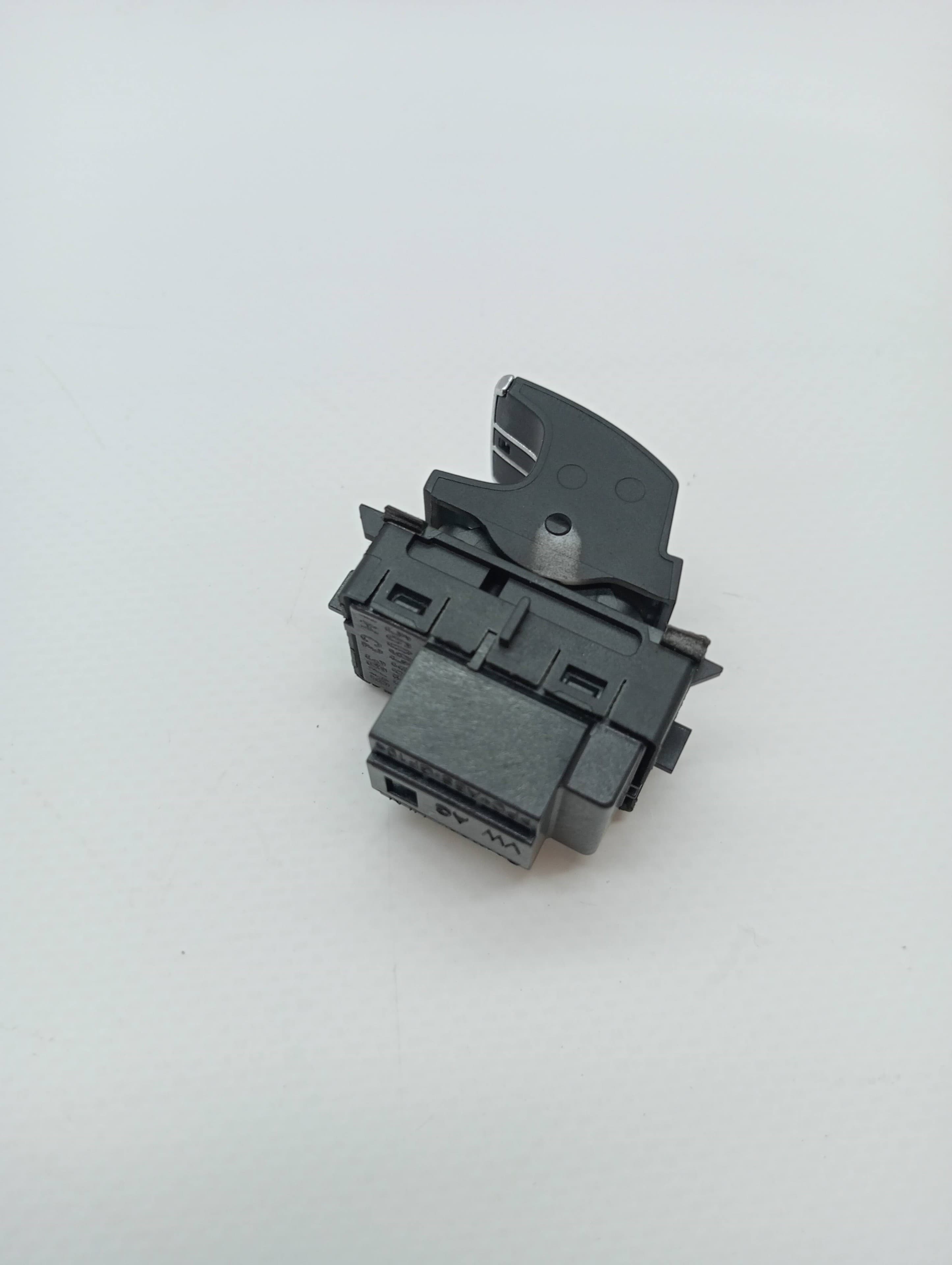 Mando elevalunas trasero derecho SEAT LEON ST (5F8) 3