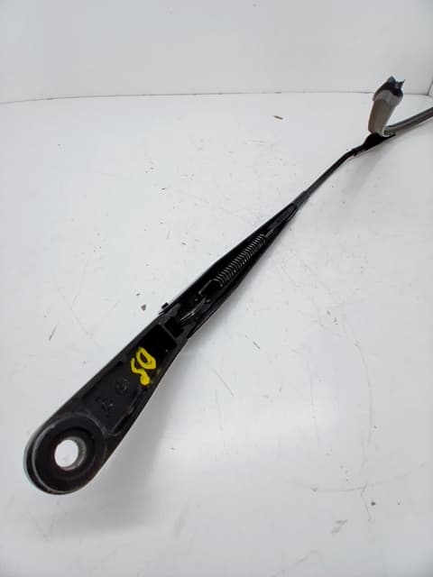 Brazo limpia delantero izquierdo MG ZS 2