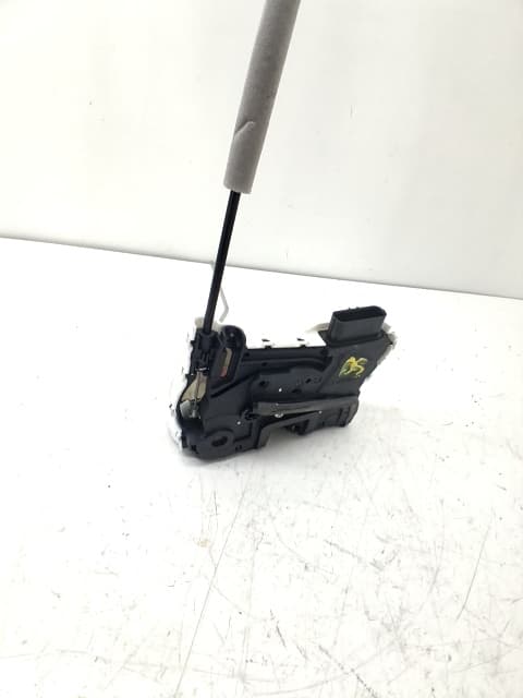 Cerradura puerta delantera derecha MG ZS 3