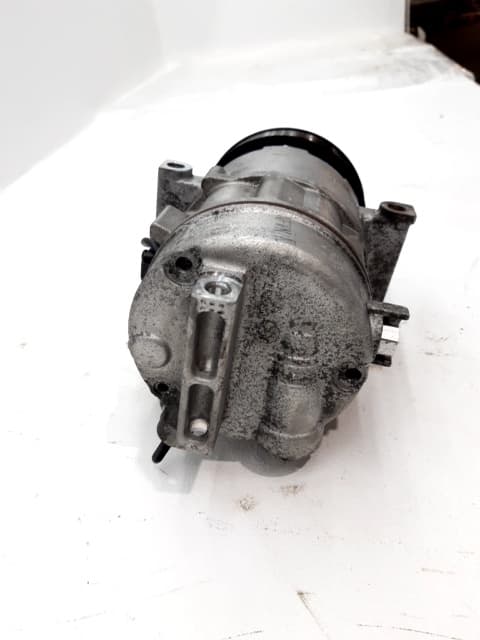 Recambio HYUNDAI IX35 ref. 977012Y050 3