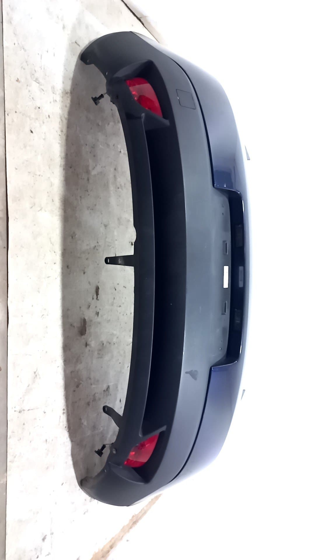 Paragolpes trasero RENAULT MEGANE III COUPE (DZ0/1_) 4
