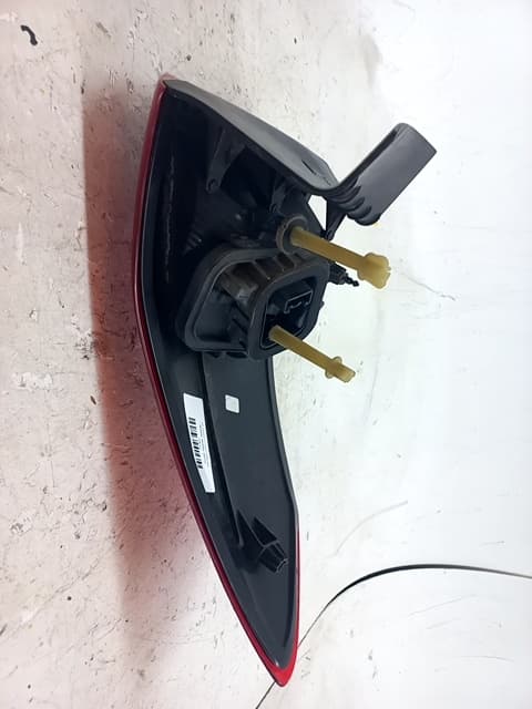 Piloto trasero derecho FORD GRAND C-MAX 4