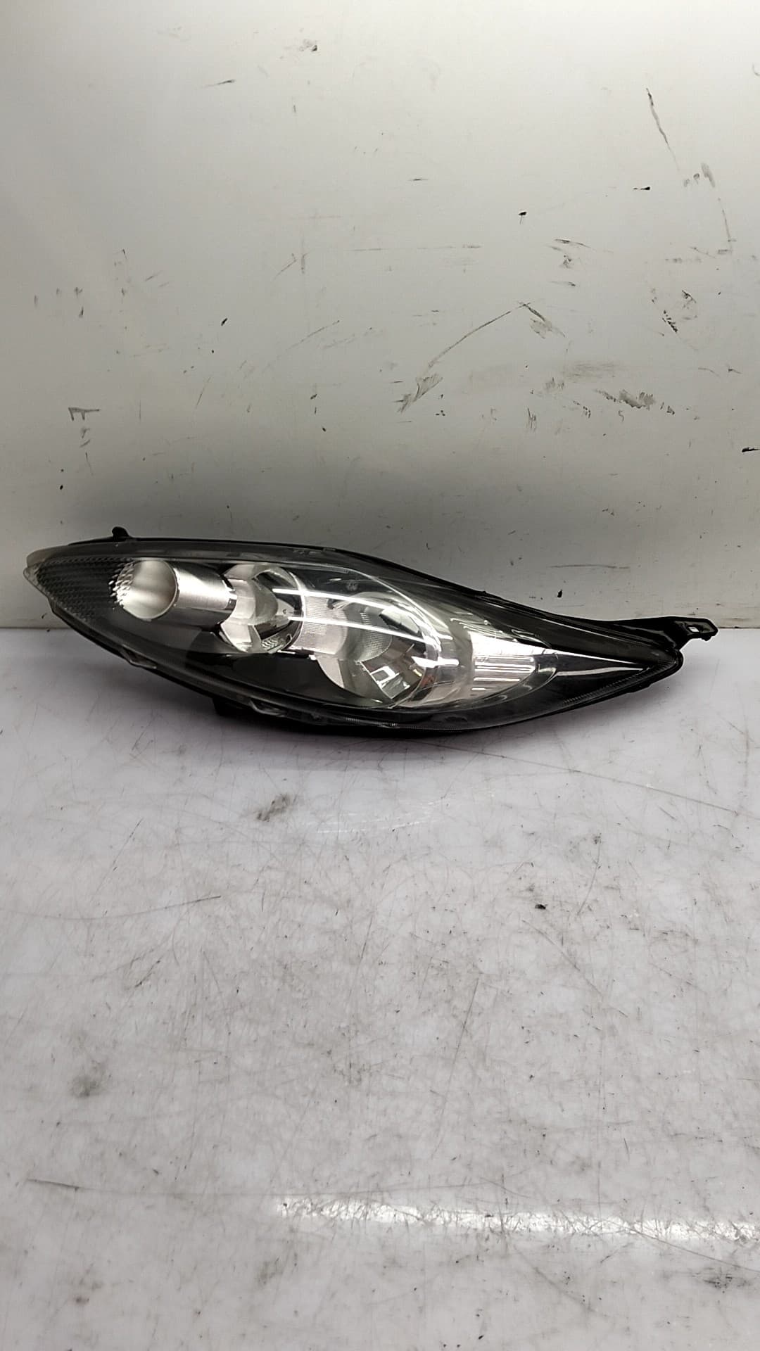 Faro izquierdo FORD FIESTA (CE1)