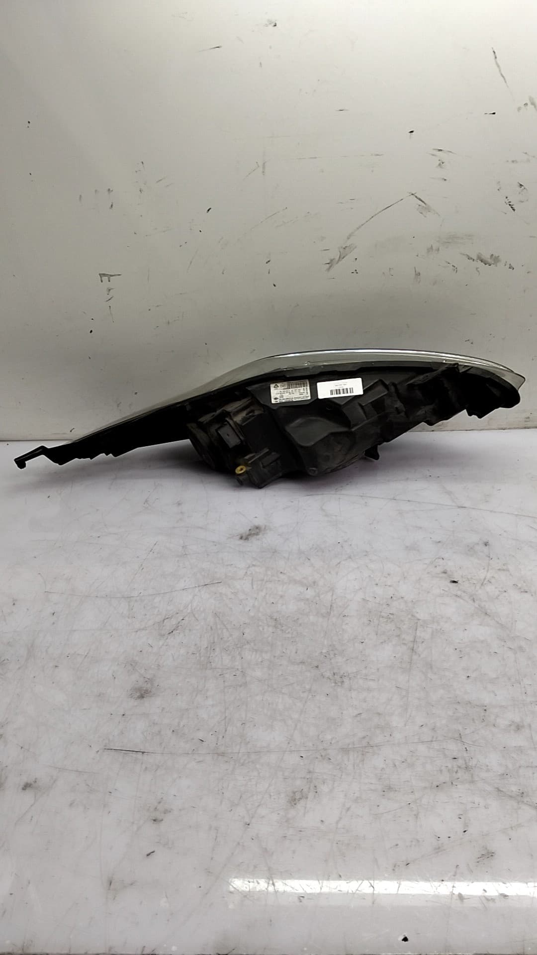 Faro izquierdo FORD FIESTA (CE1) 3