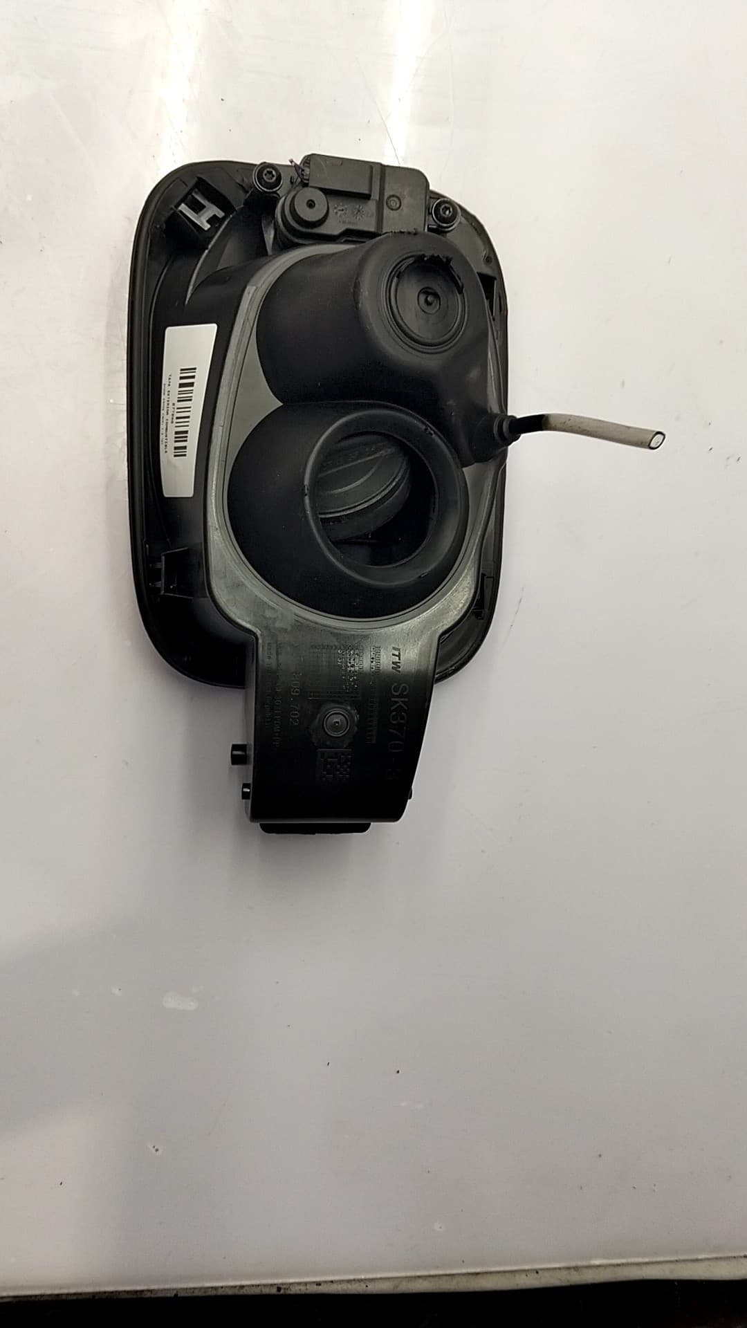 Tapa exterior combustible SKODA KAMIQ (NW4) 2
