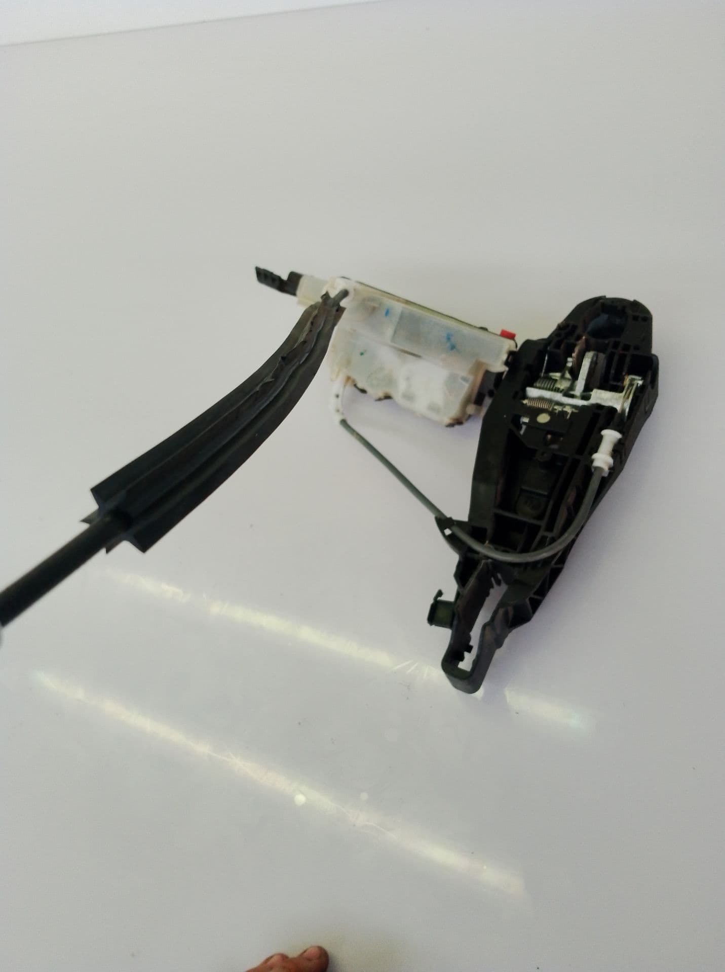 Cerradura puerta trasera izquierda CITROEN C3 2