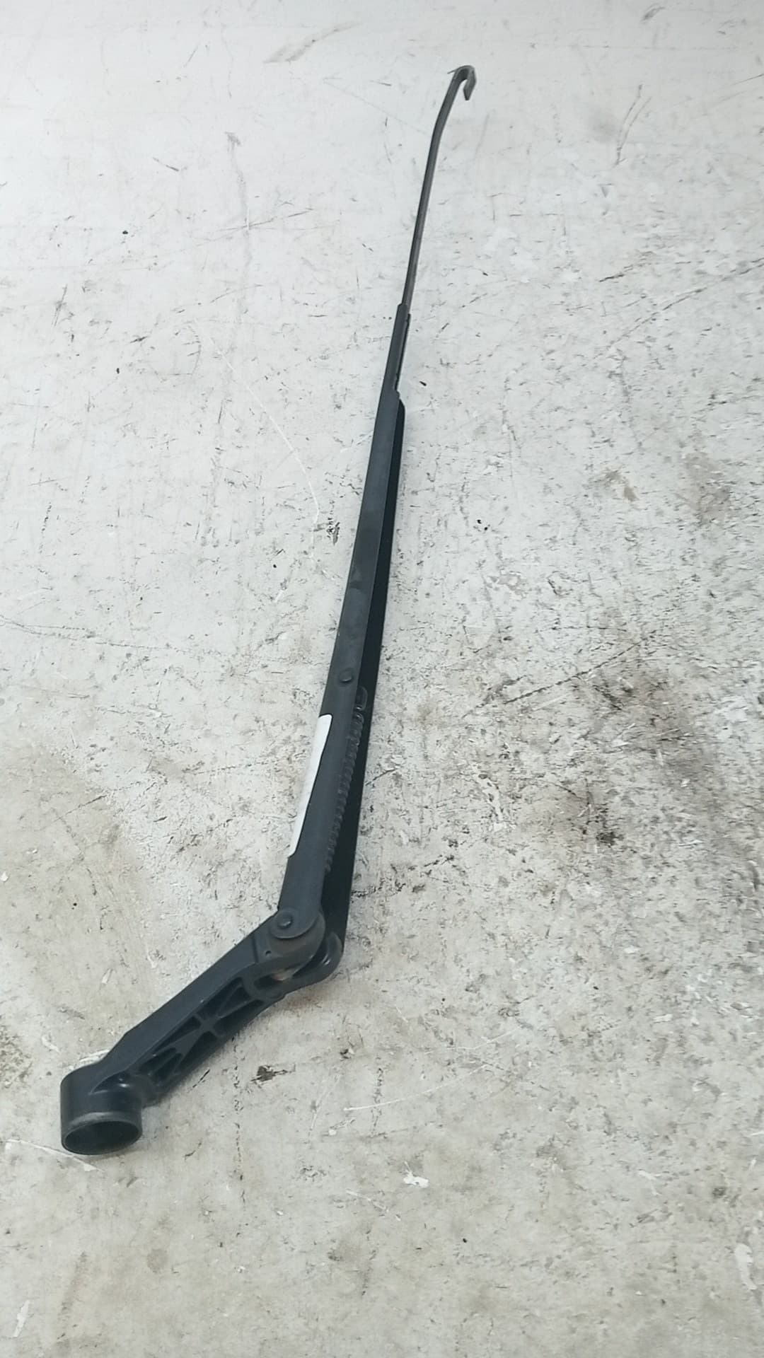 Brazo limpia delantero derecho TOYOTA YARIS 2