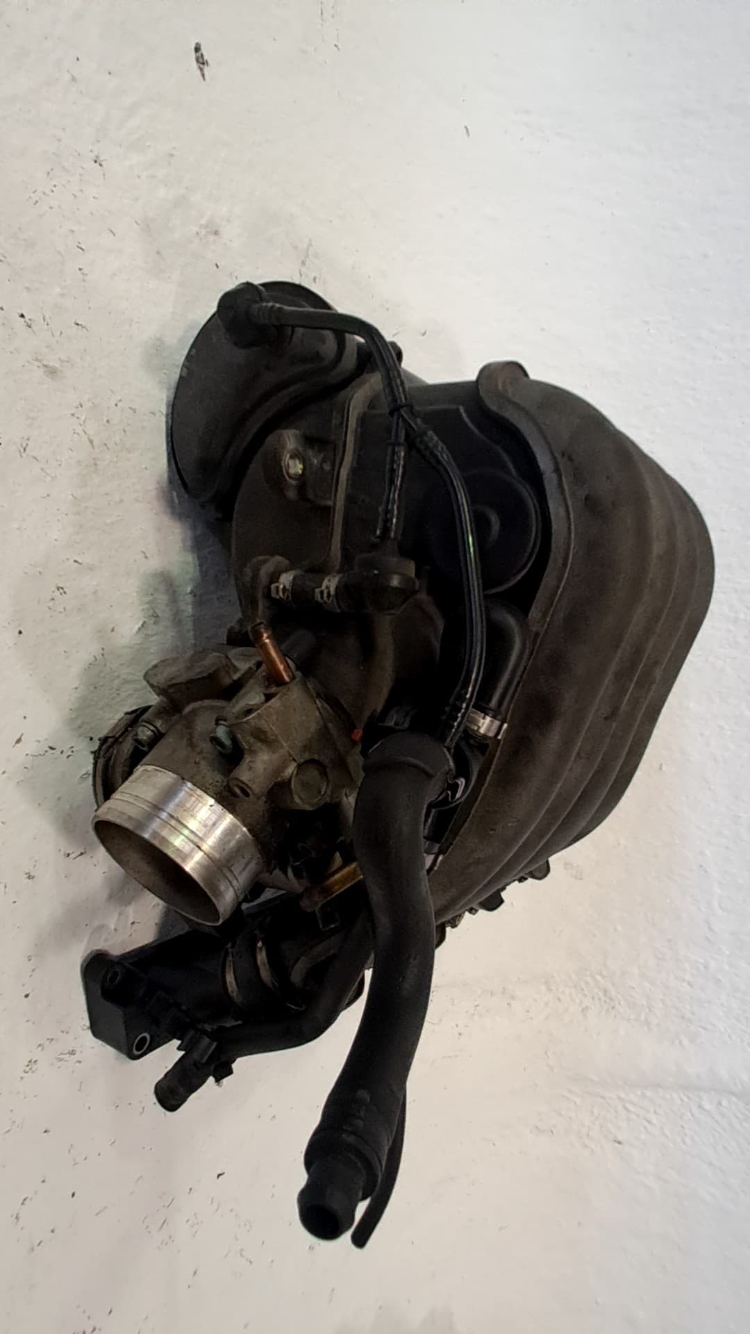 Colector admision AUDI A4 BERLINA (8E) 4