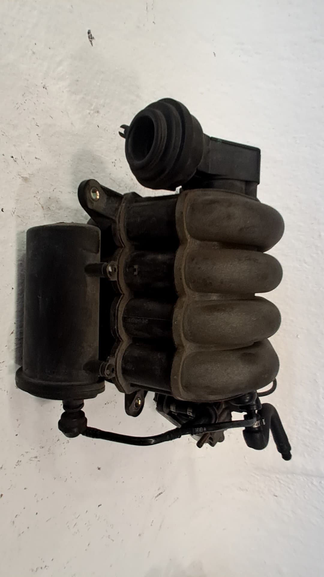 Colector admision AUDI A4 BERLINA (8E) 3