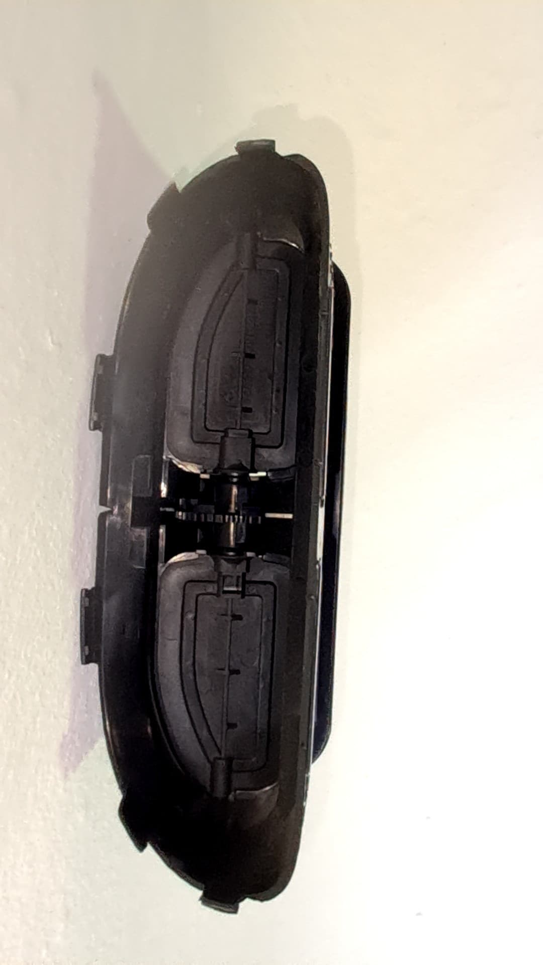 Recambio PEUGEOT 206 BERLINA ref. 8211C5