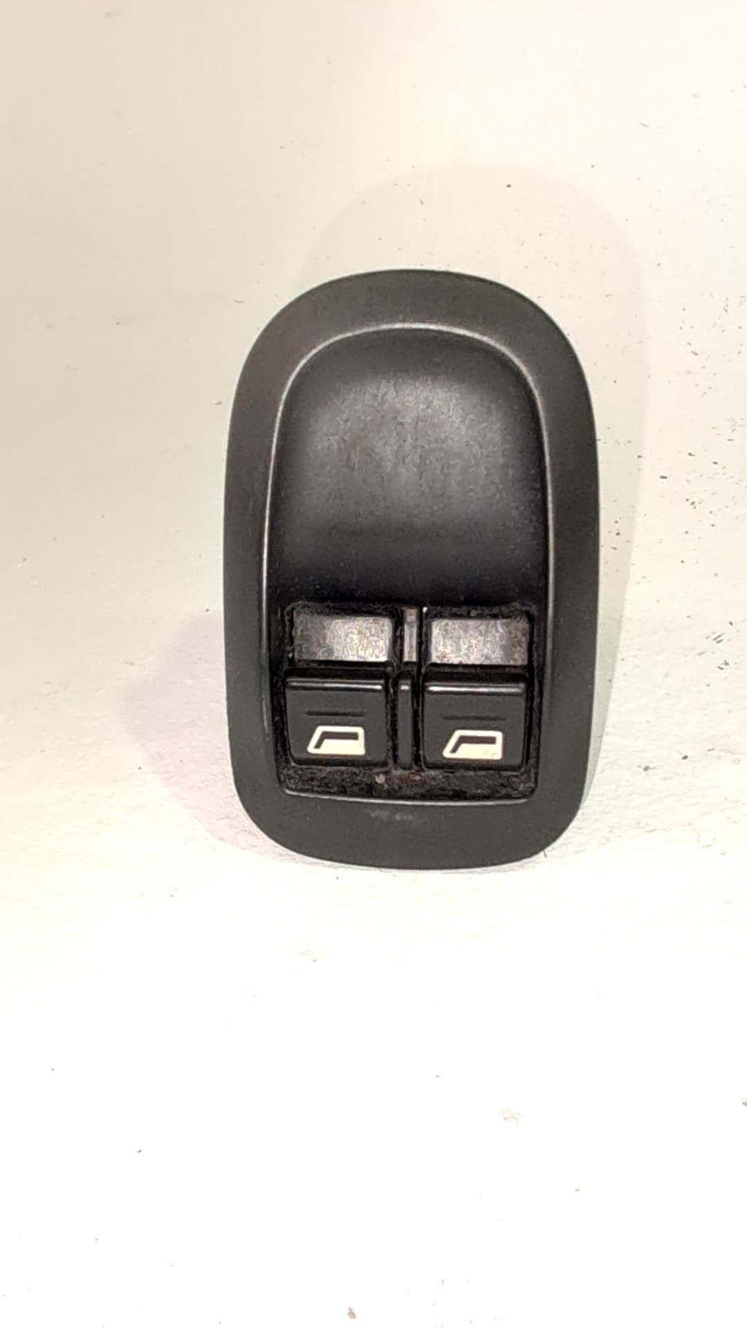 Mando elevalunas delantero izquierdo PEUGEOT 206 BERLINA