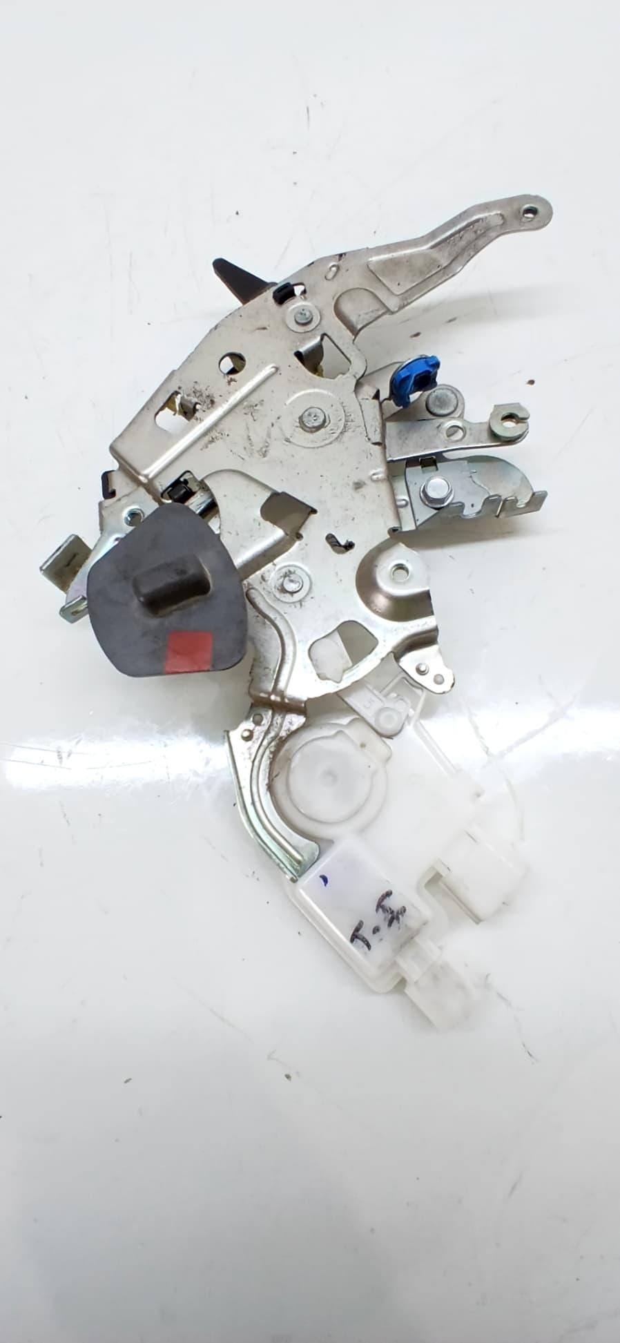 Cerradura puerta lateral izquierda NISSAN NV 200 (M20)