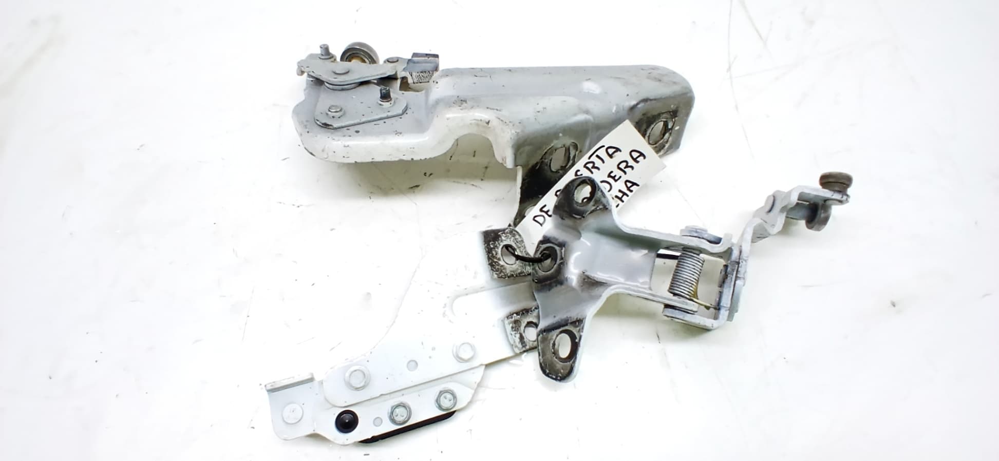Bisagra puerta trasera derecha NISSAN NV 200 (M20) 2