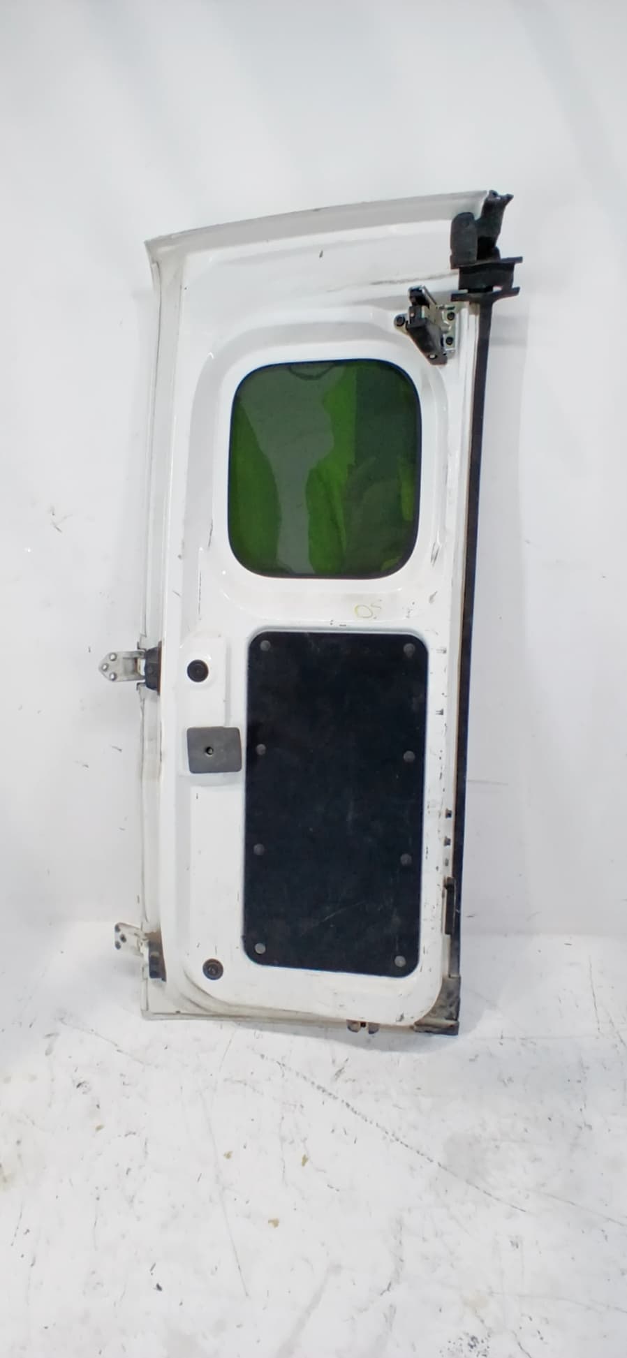 Porton trasero derecho NISSAN NV 200 (M20) 3