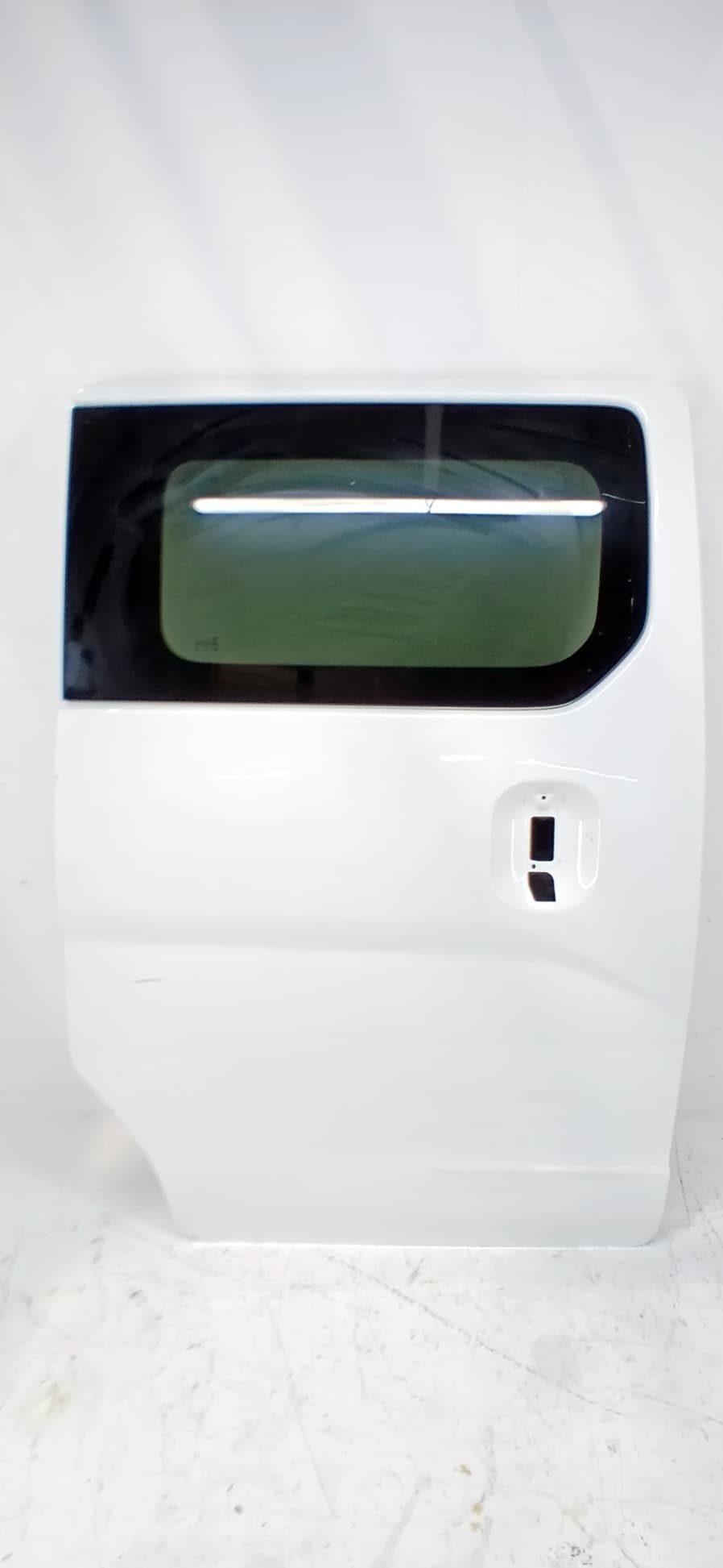 Puerta lateral corredera derecha NISSAN NV 200 (M20)