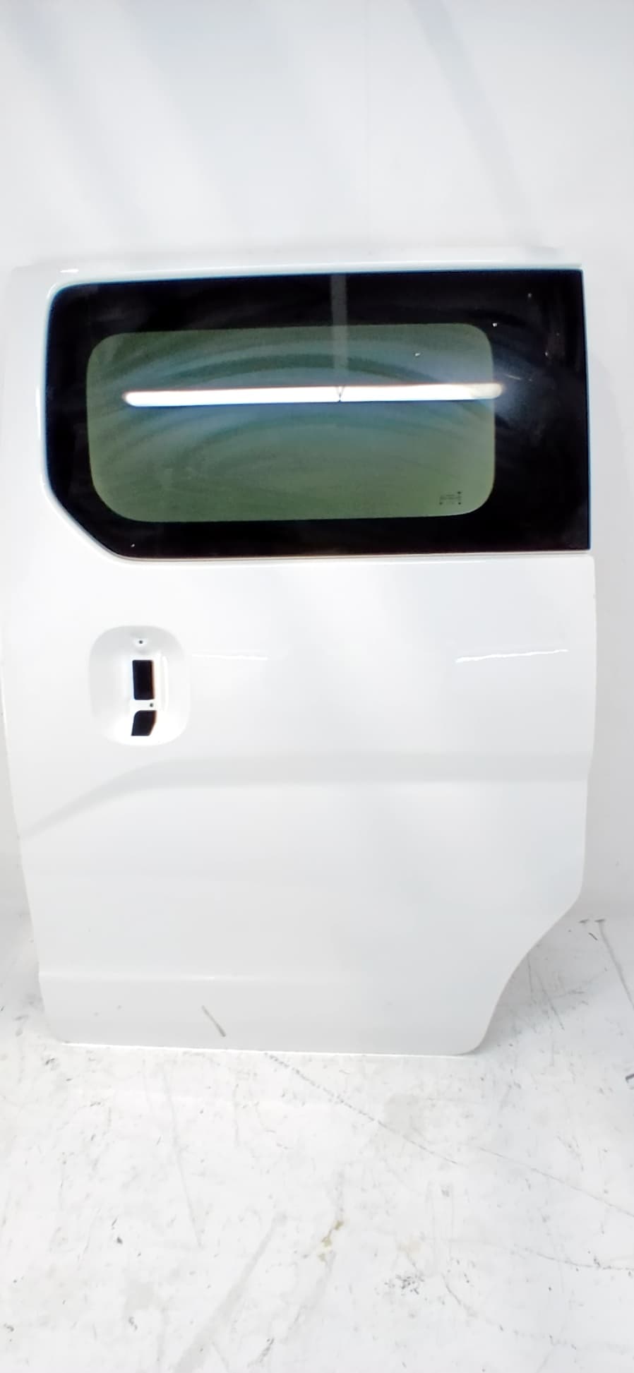 Puerta lateral corredera izquierda NISSAN NV 200 (M20)