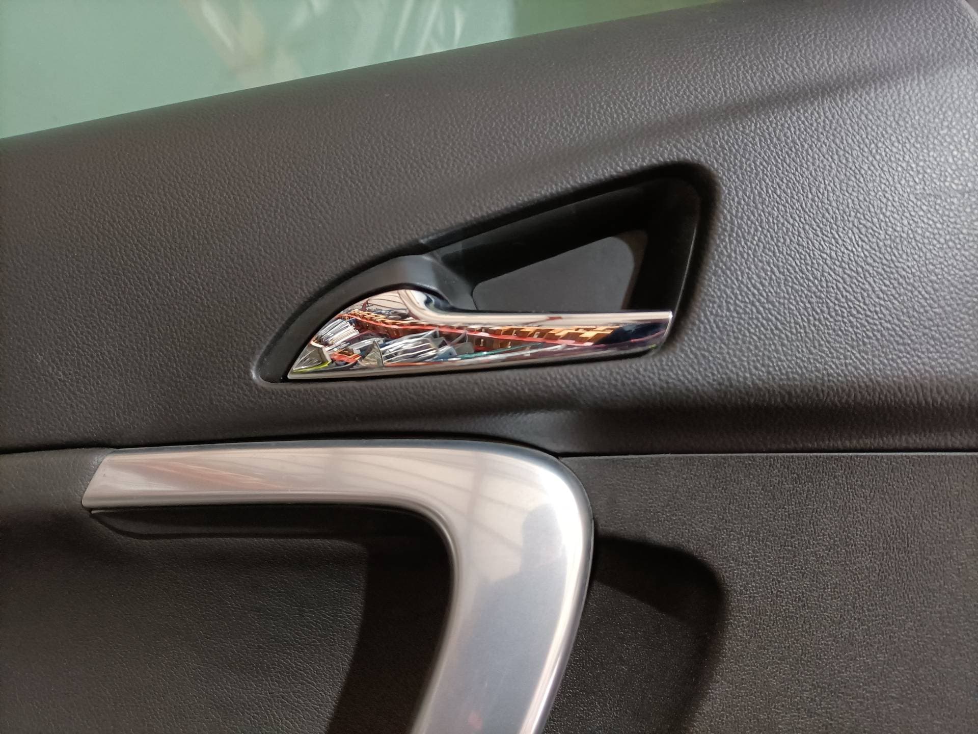 Maneta interior trasera izquierda OPEL INSIGNIA BERLINA 2