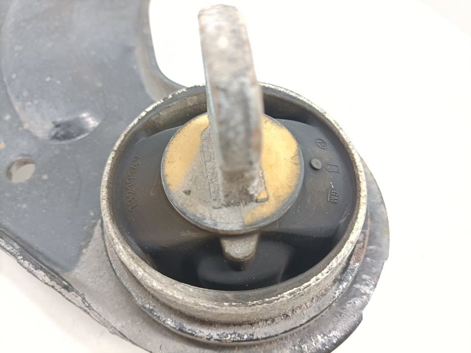 Brazo suspension superior trasero derecho OPEL INSIGNIA BERLINA 4