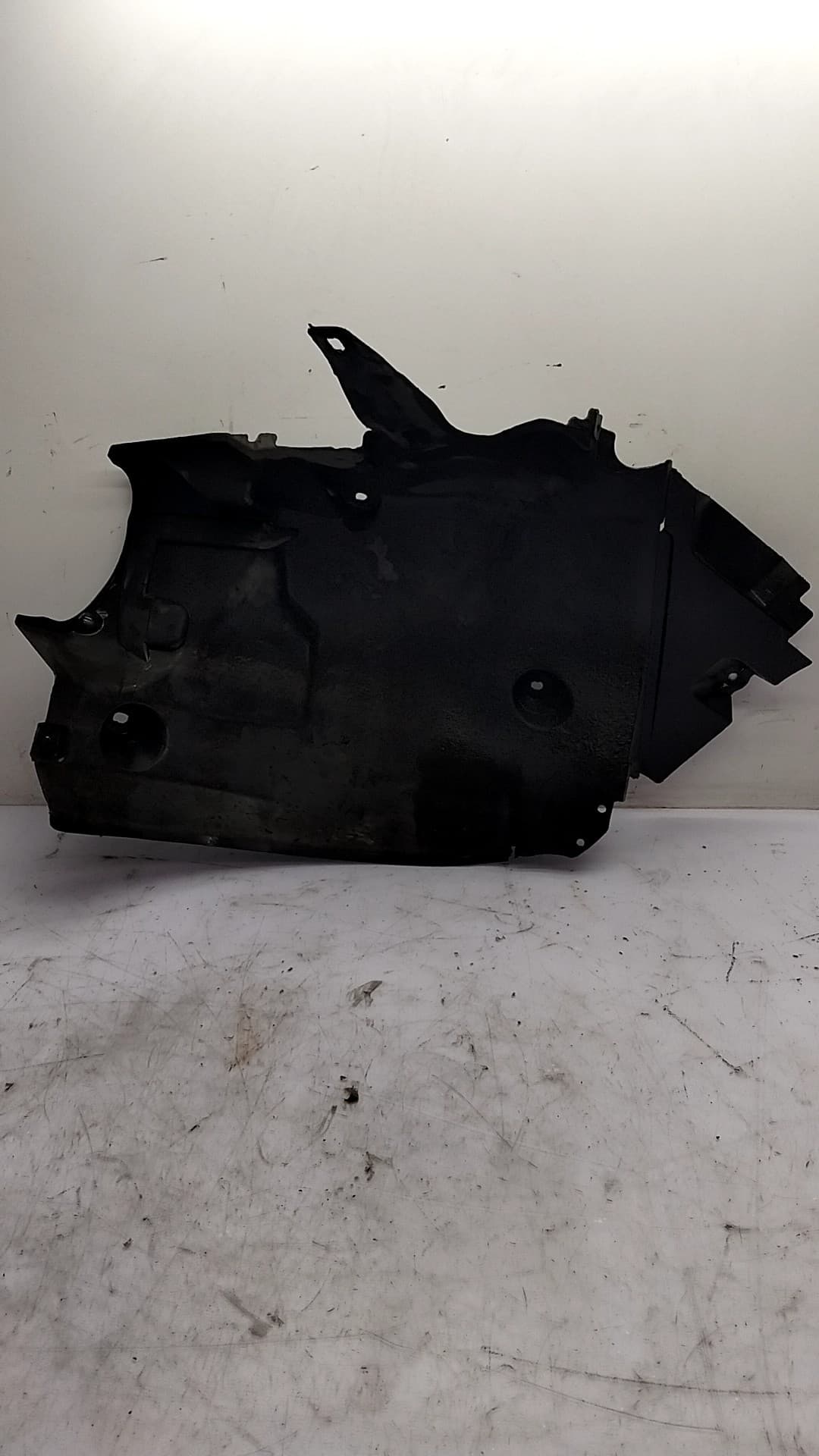 Paso rueda trasero izquierdo RENAULT TRAFIC 2