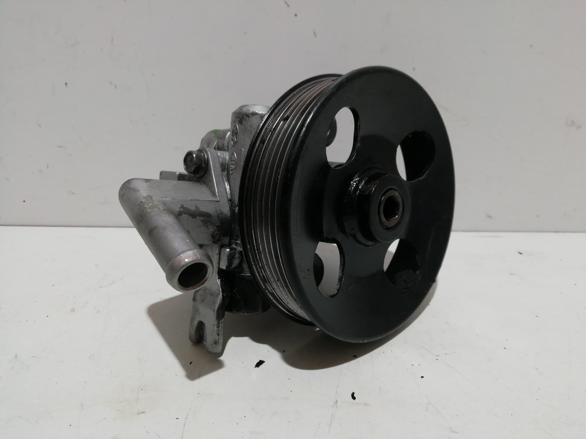Bomba direccion HYUNDAI TUCSON (JM)