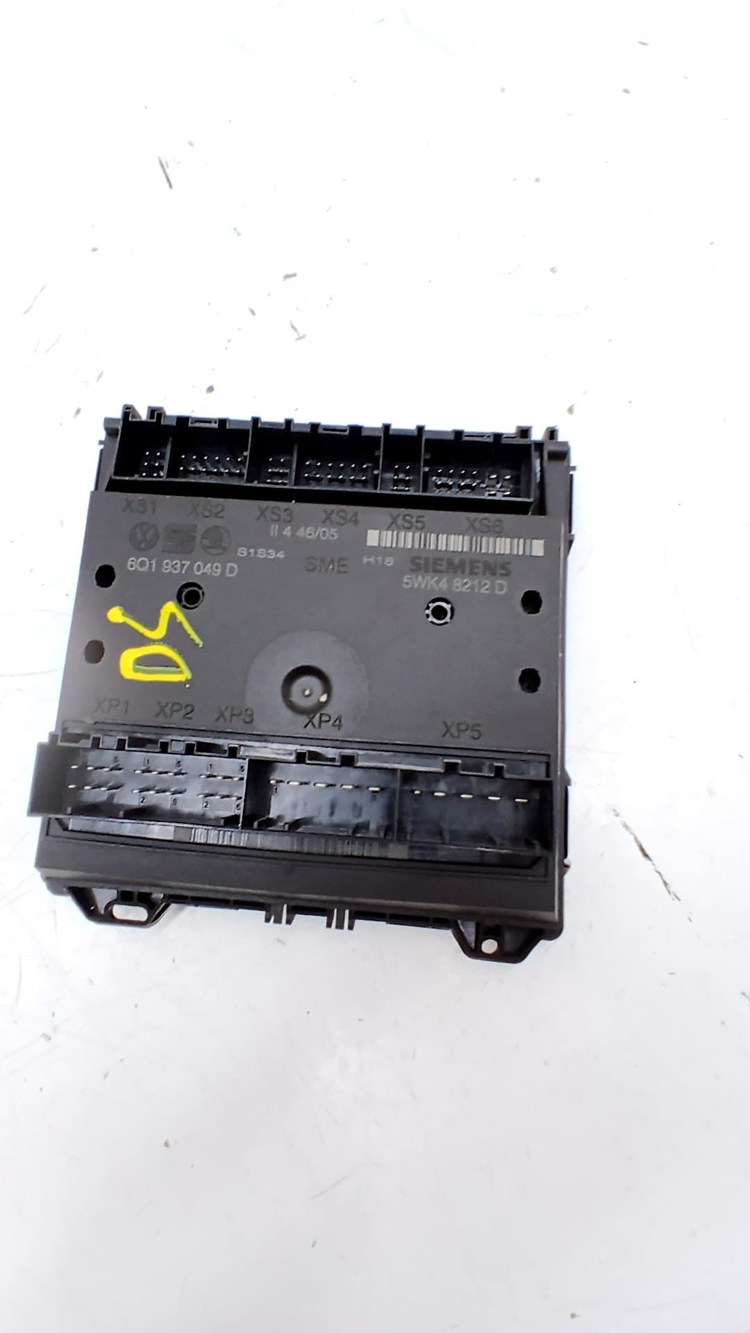 Recambio SEAT IBIZA (6L1) ref. 6Q0937049D