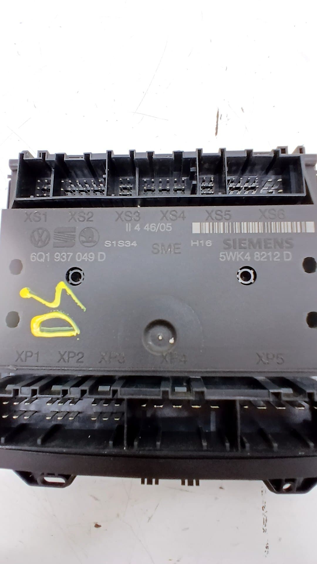 Recambio SEAT IBIZA (6L1) ref. 6Q0937049D 2