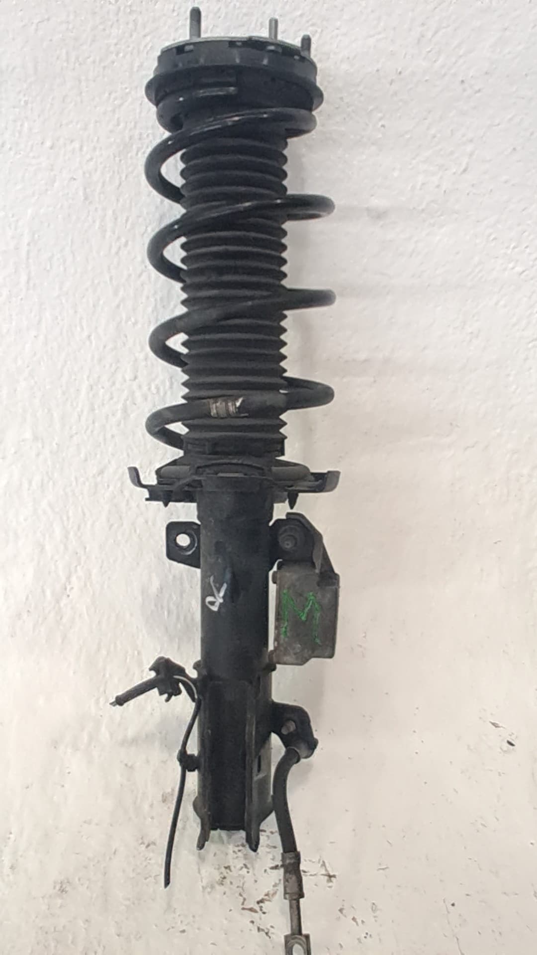 Amortiguador delantero derecho FORD FIESTA